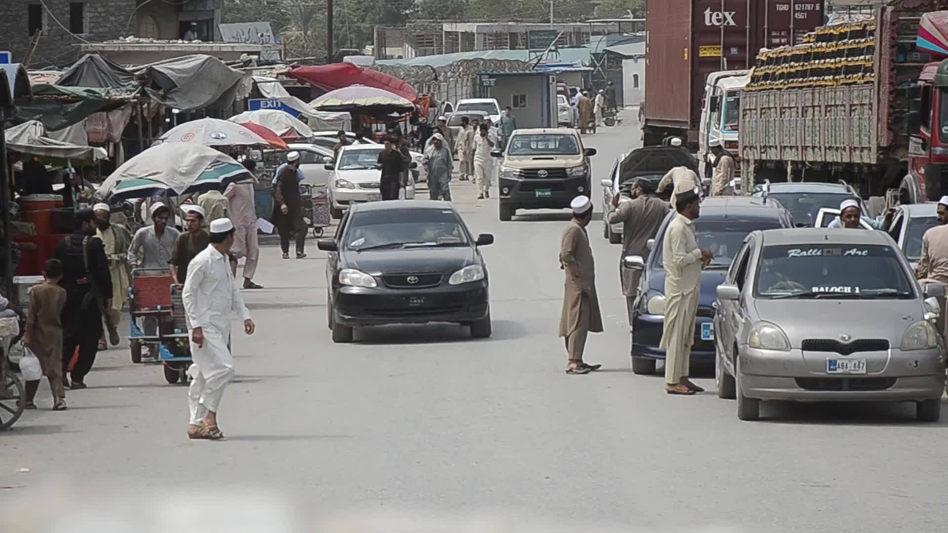 Pakistan reopens Torkham border crossing with Afghanistan