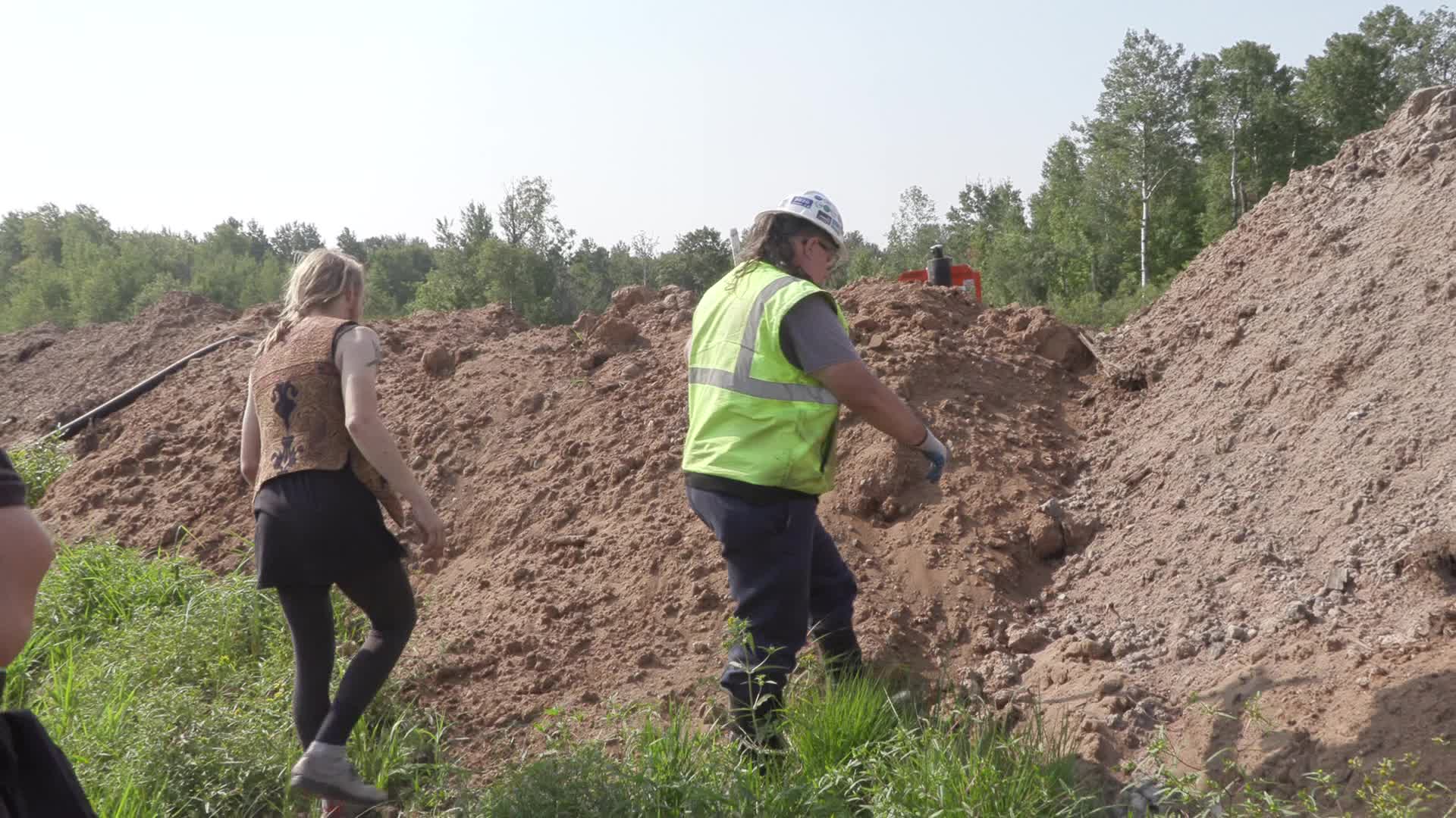 Activists inspect possible leak of drilling fluids from Line 3 pipeline