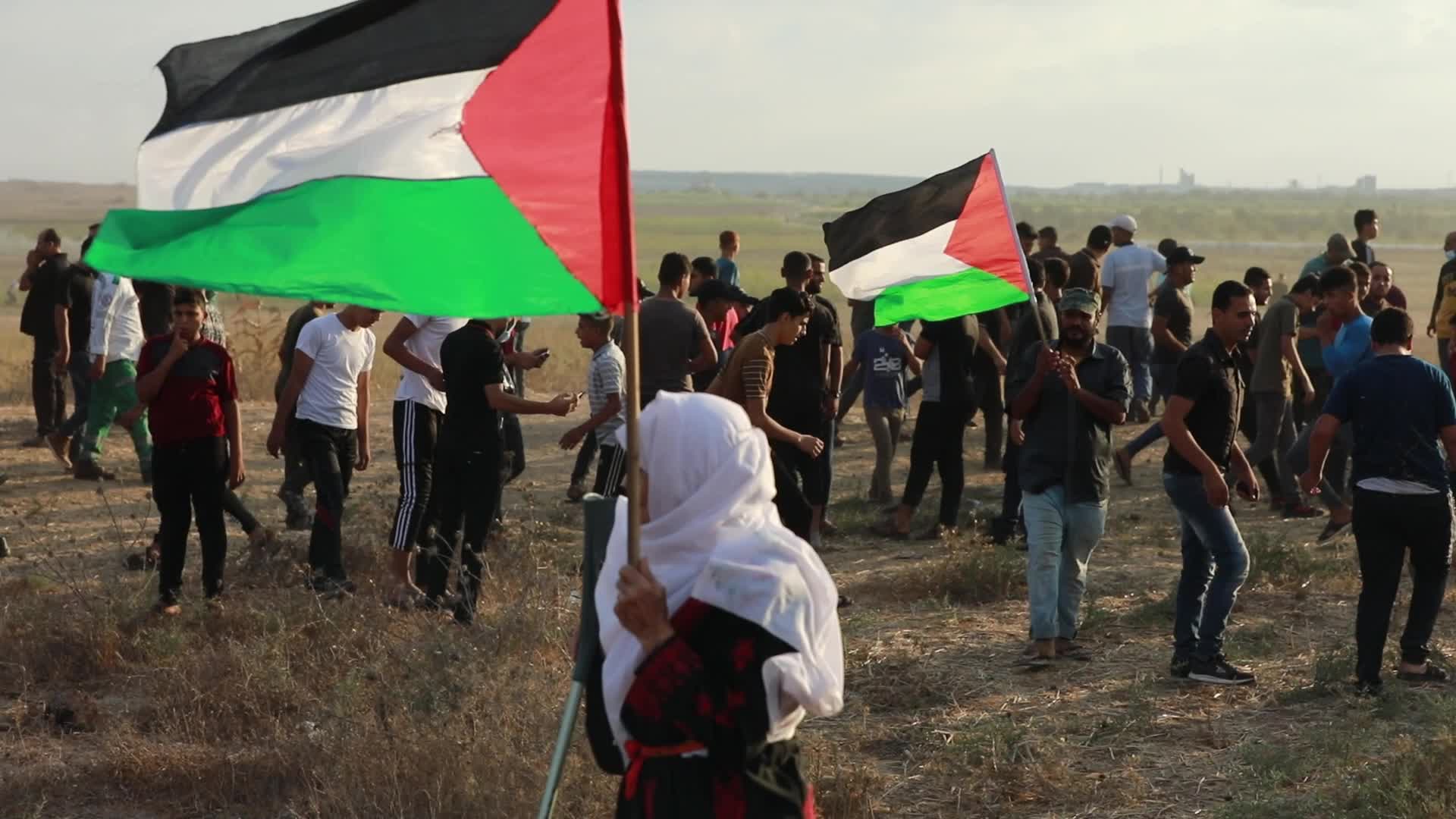 Palestinians hold anti-Israel protest at Gaza border