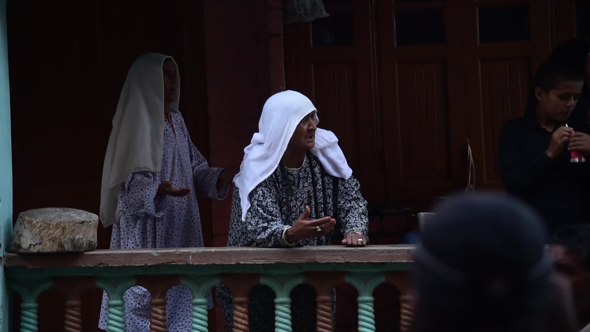 9th Muharram procession on boats in Srinagar