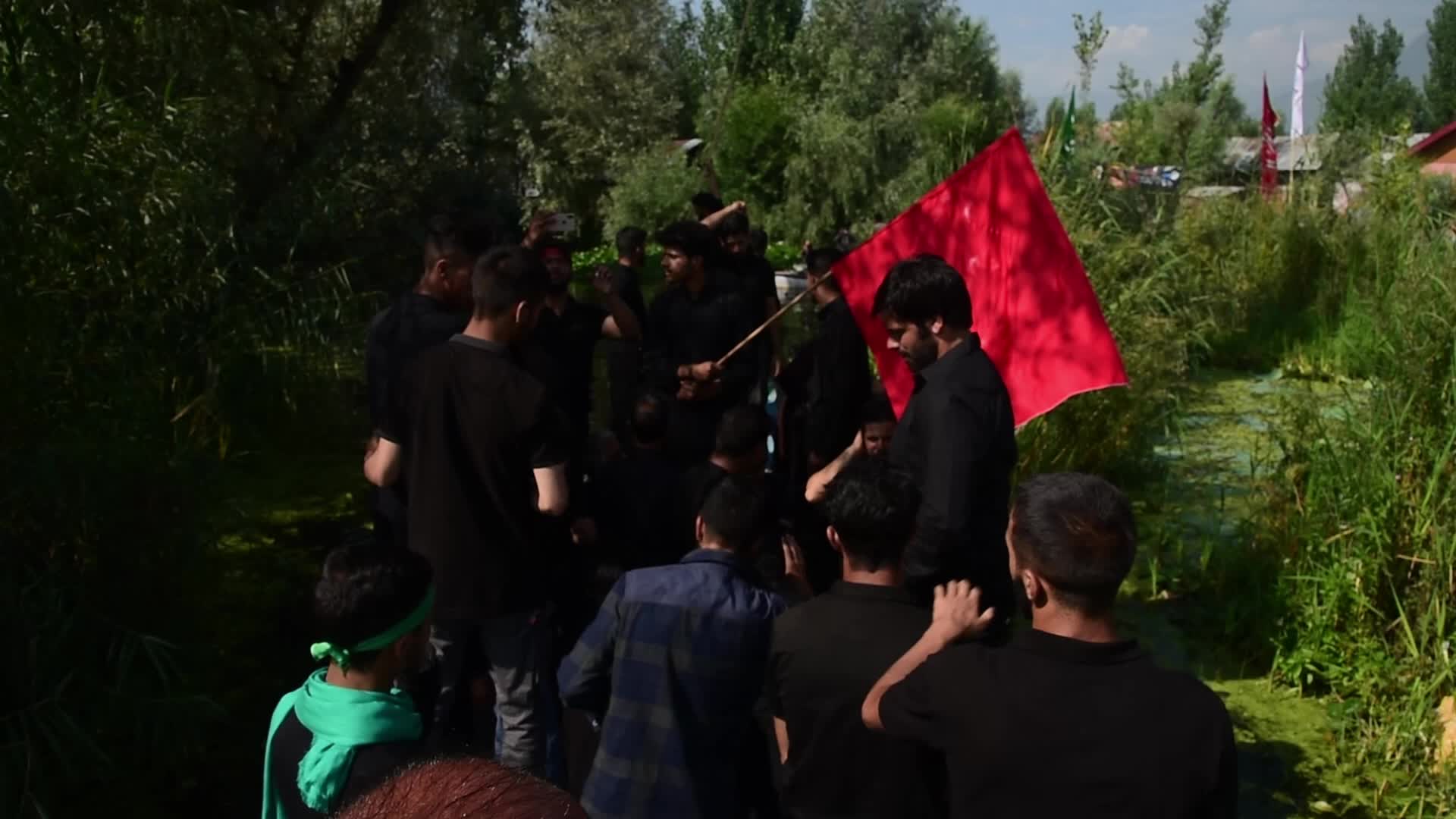 9th Muharram procession on boats in Srinagar