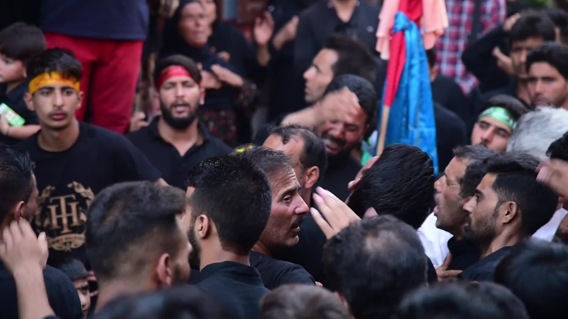 9th Muharram procession on boats in Srinagar