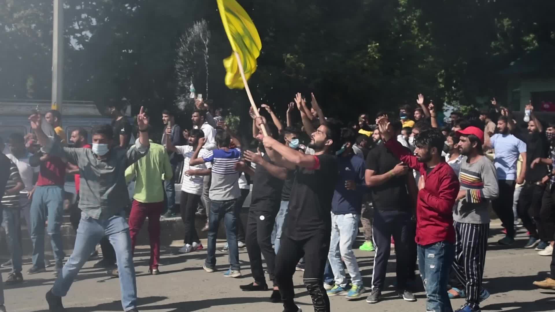 Clashes on the day of muharram procession in Kashmir