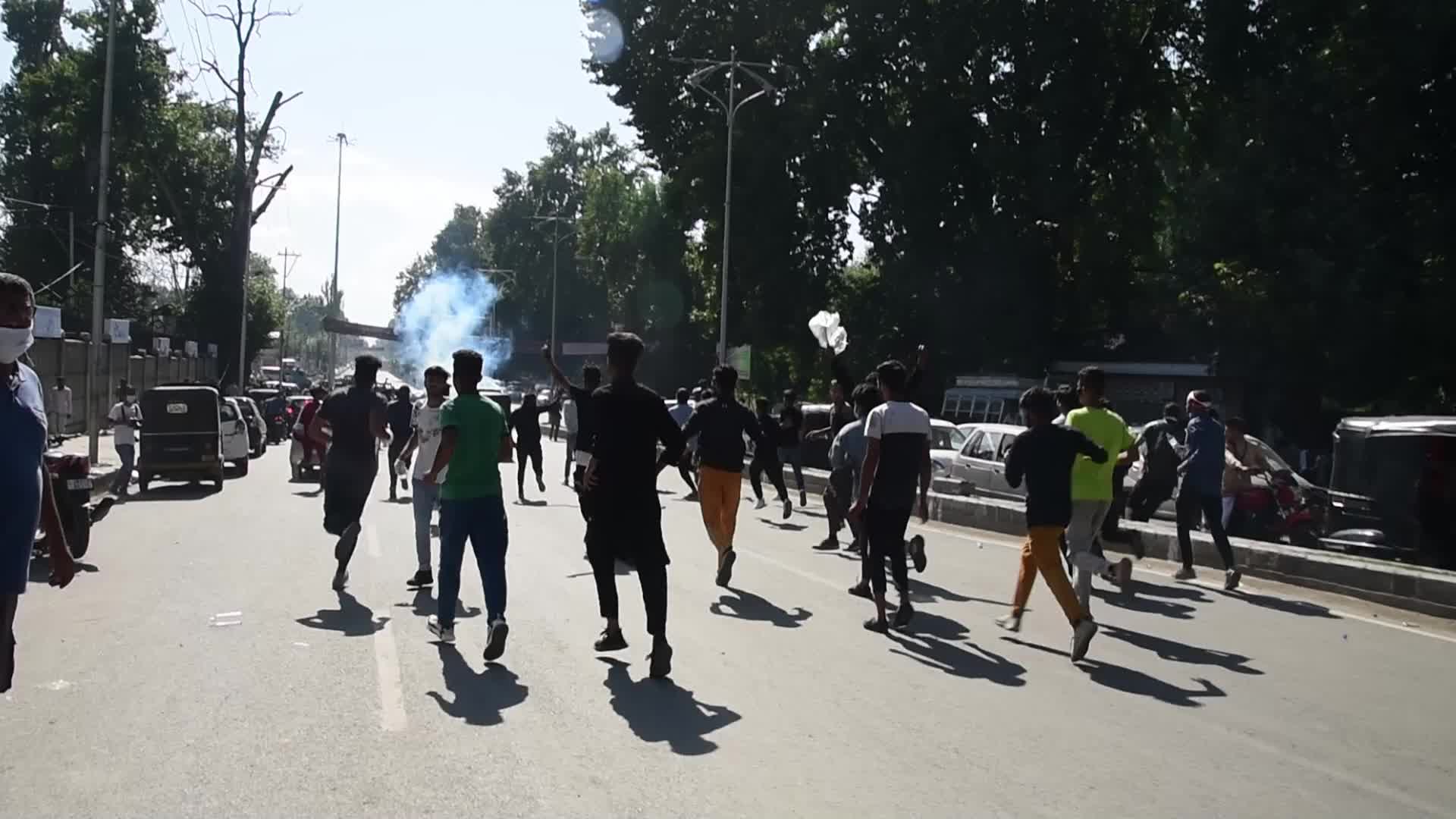 Clashes on the day of muharram procession in Kashmir