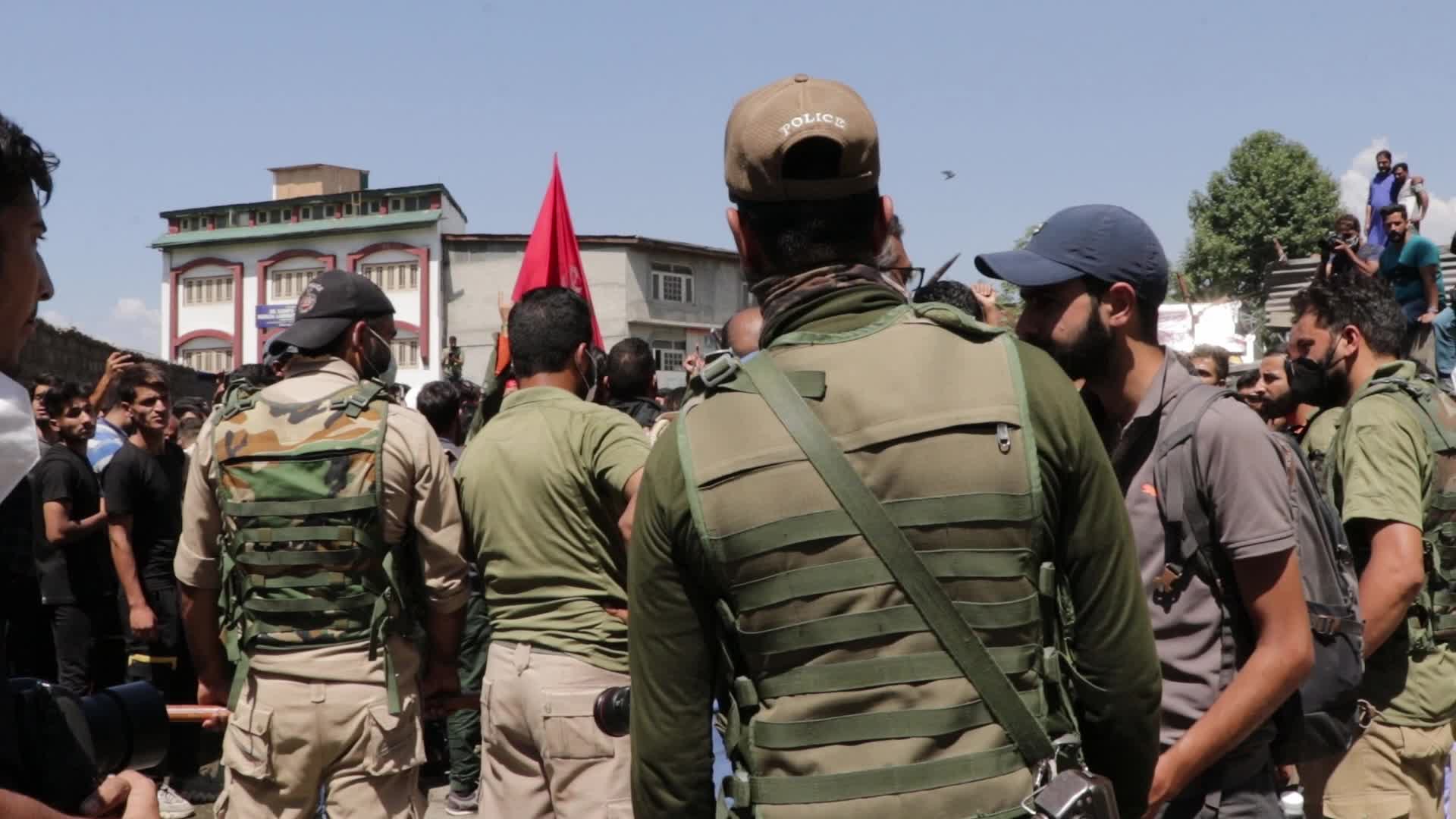 Security forces crackdown on Muharram procession in Indian Kashmir