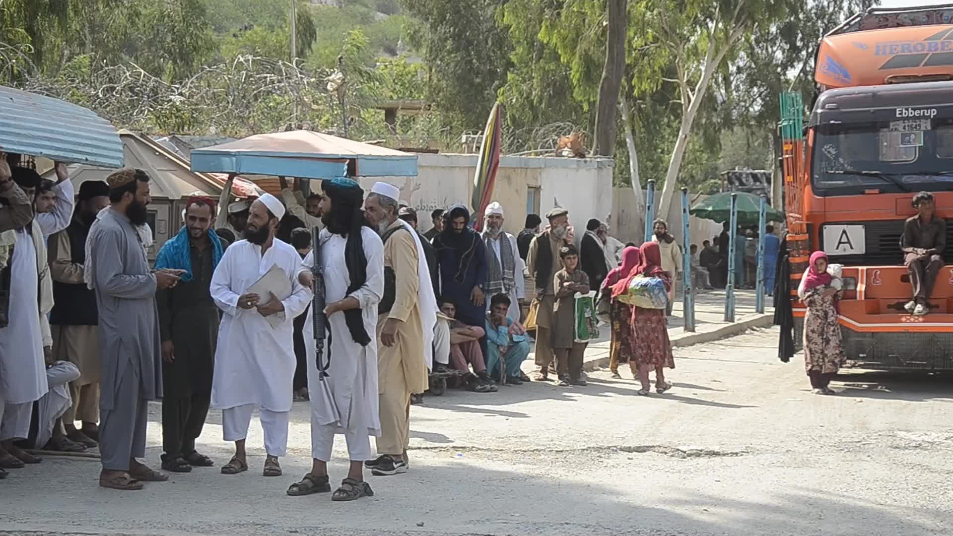Taliban fighters and Pakistani soldiers are now guarding the Torkham crossing side-by-side