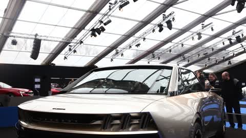 2019 Concept-cars Exhibition And Automobile Design In Paris