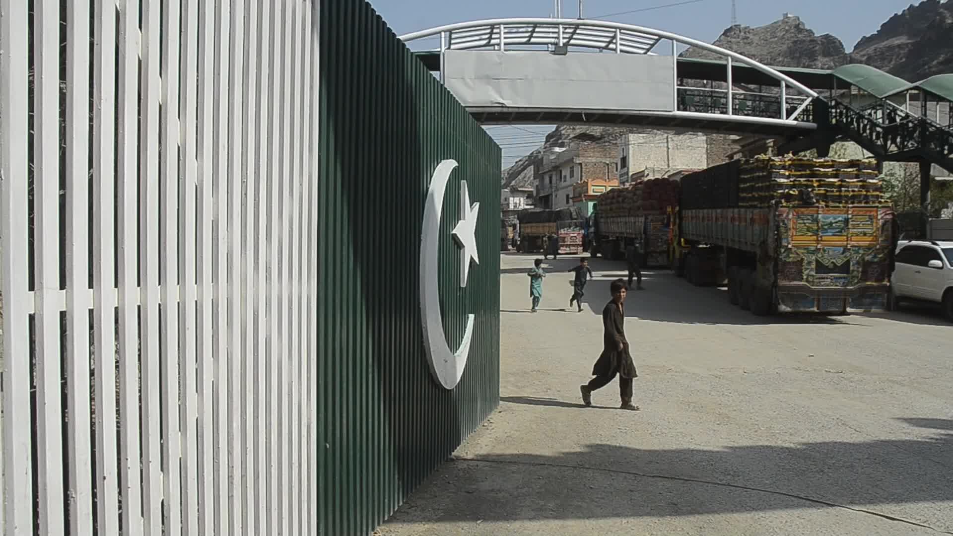 Taliban fighters and Pakistani soldiers are now guarding the Torkham crossing side-by-side
