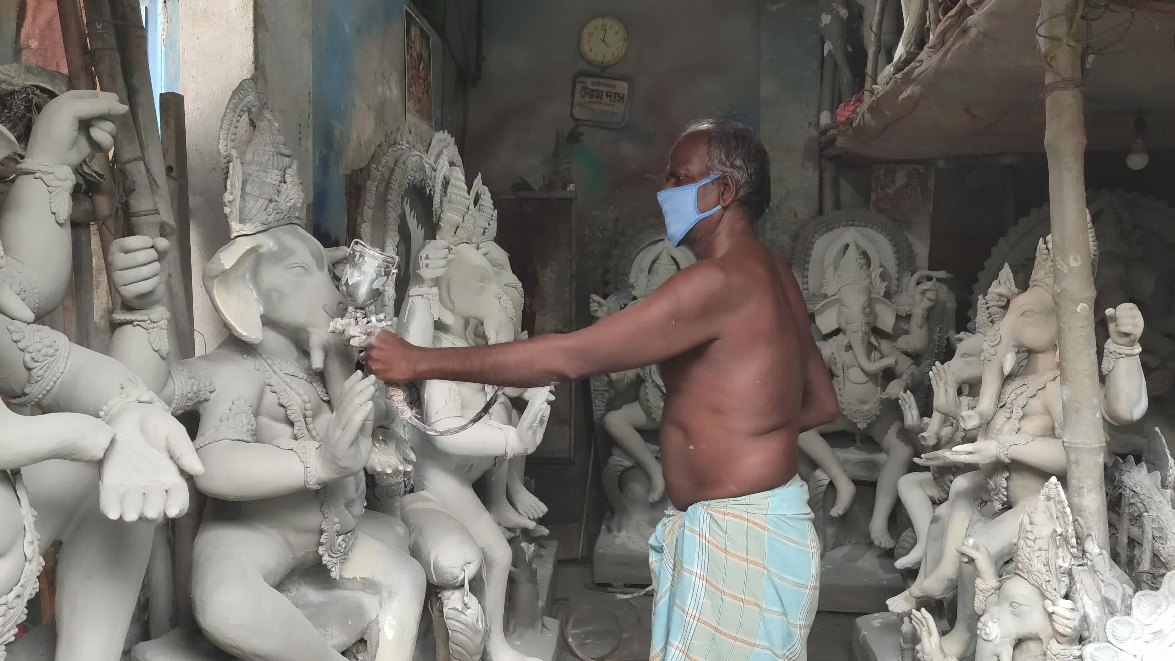 Preparation Of Ganesh Chaturthi In Kolkata