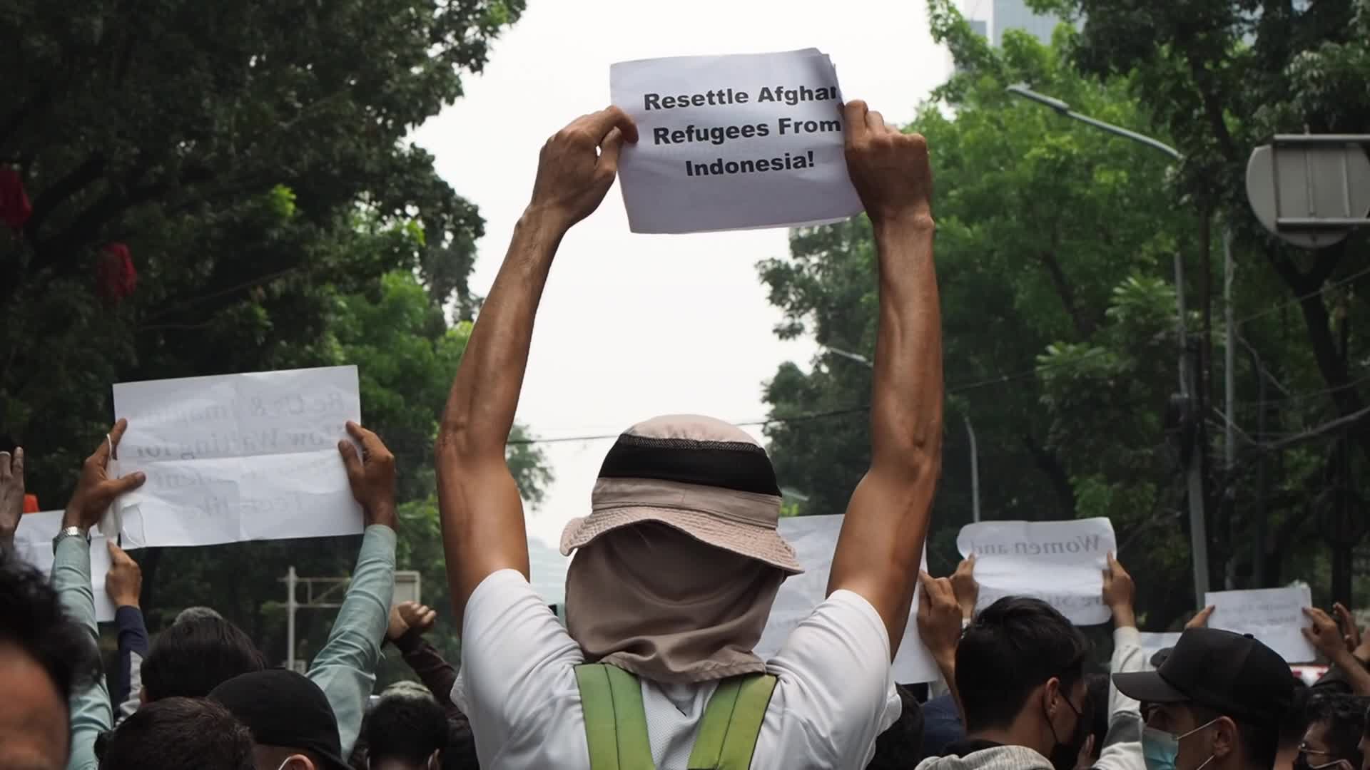 Hundreds of Afghan Refugees Protest in Jakarta