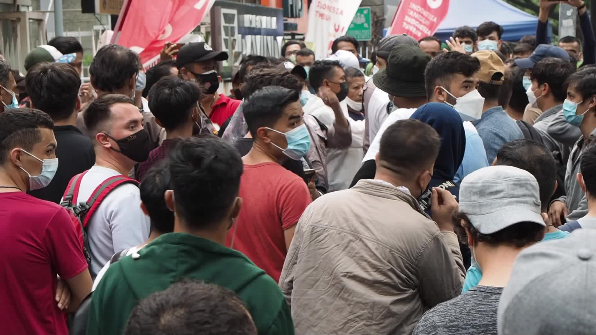 Hundreds of Afghan Refugees Protest in Jakarta
