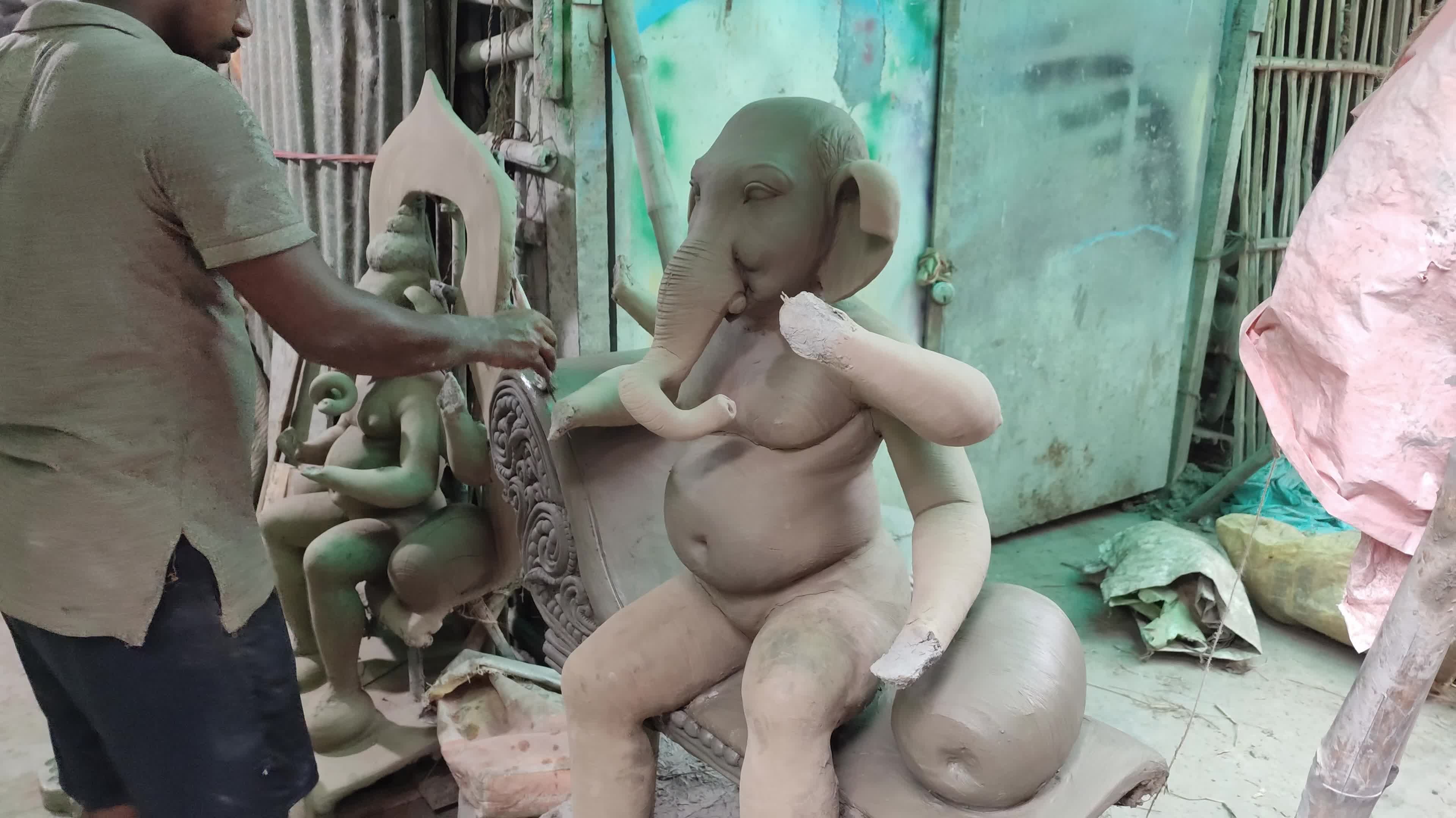 Preparation Of Ganesh Chaturthi In Kolkata