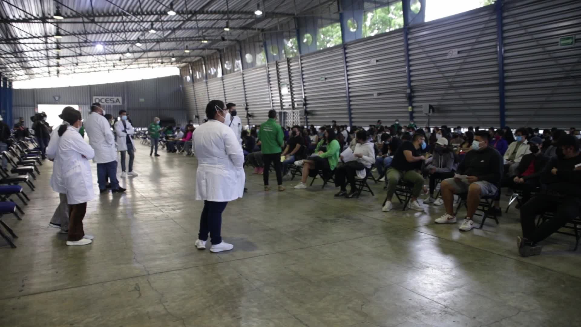 Second dose against COVID-19 for people aged 18 to 29 at Iztacalco