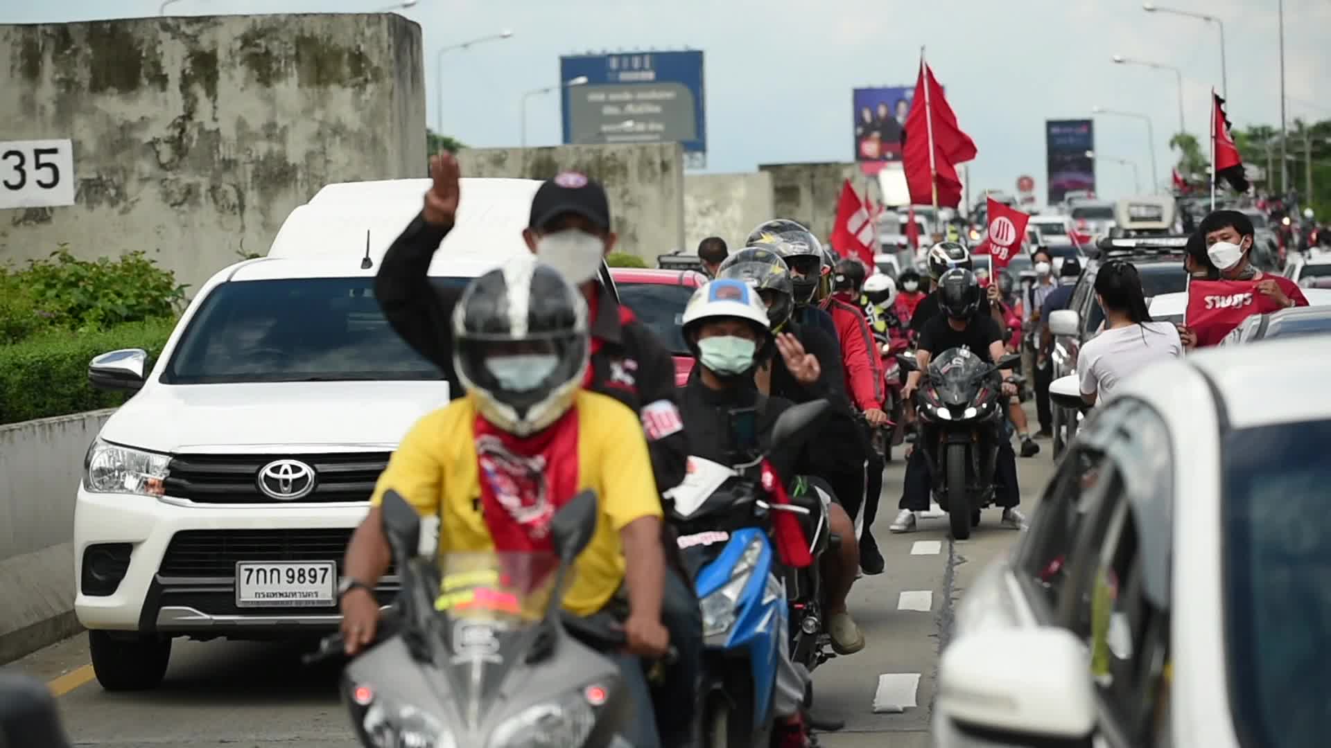 Anti-Government Car Mob Rally Calling in Bangkok
