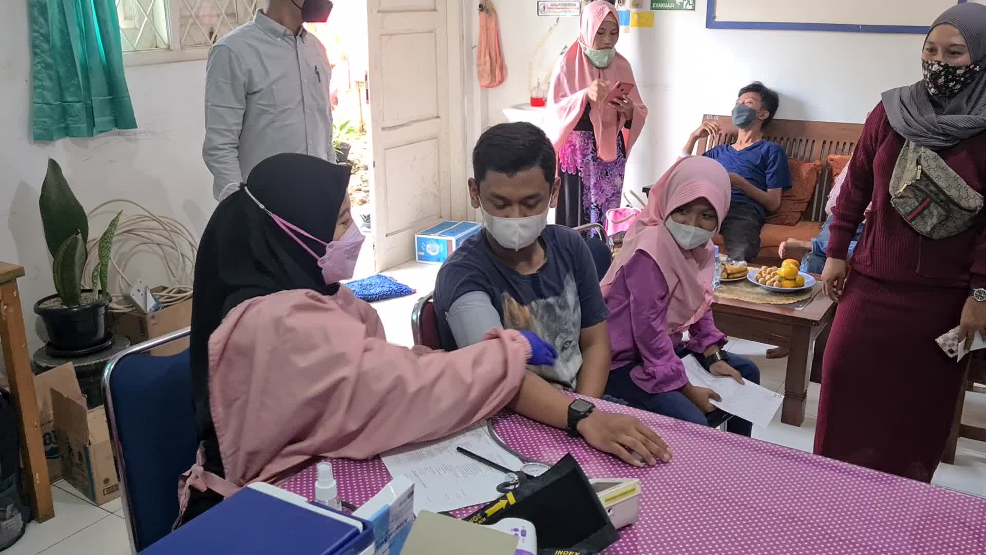 Coronavirus vaccination for children in Indonesia