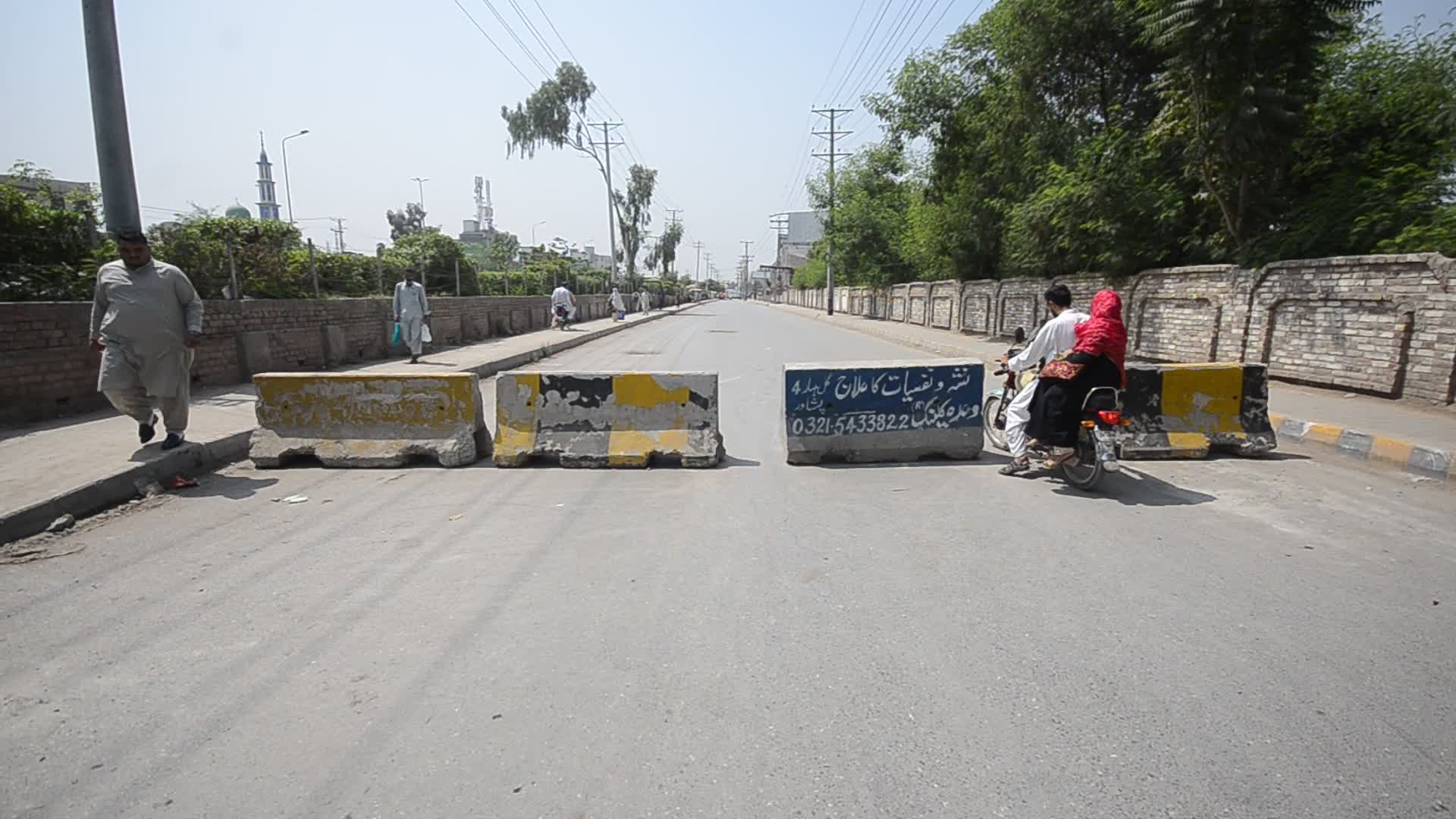 Bans Inter-district Transport Service To Contain Spread Of Coronavirus in Peshawar 