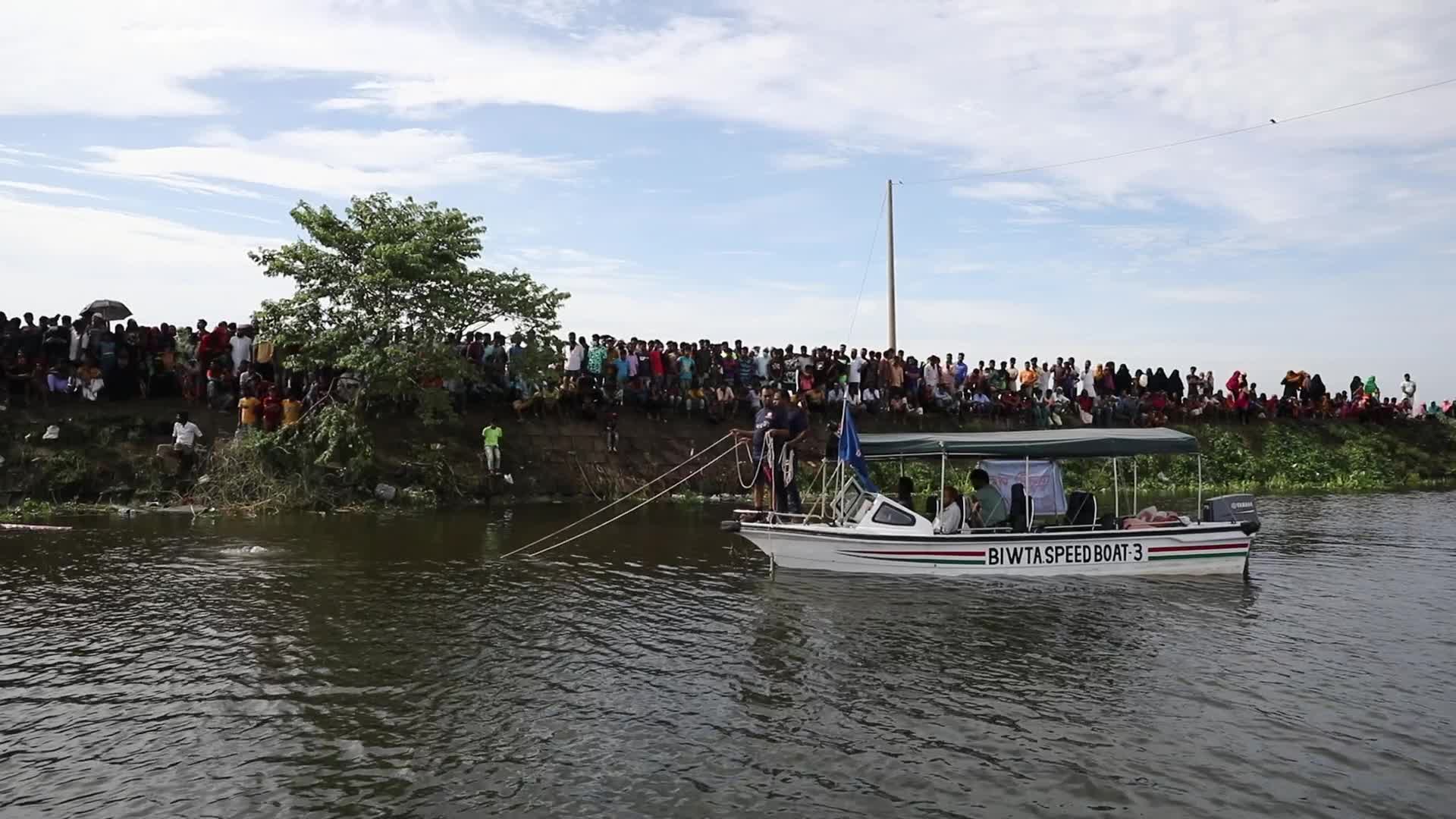 Boat capsize killed 23 people in Bangladesh