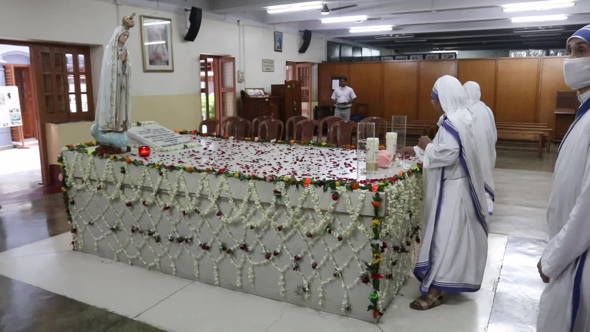 Saint Teresa Anniversary Celebration in India 