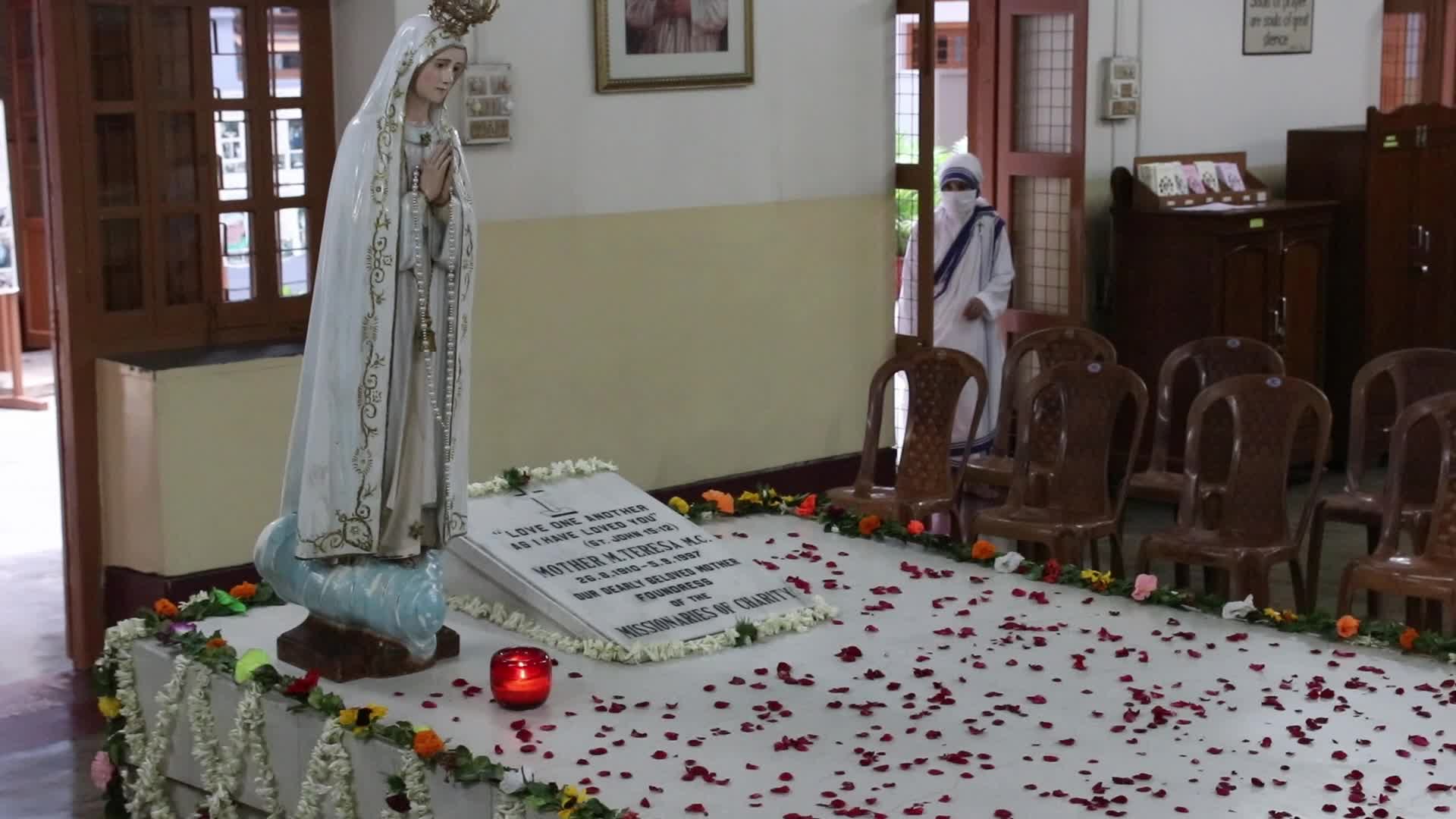 Saint Teresa Anniversary Celebration in India 