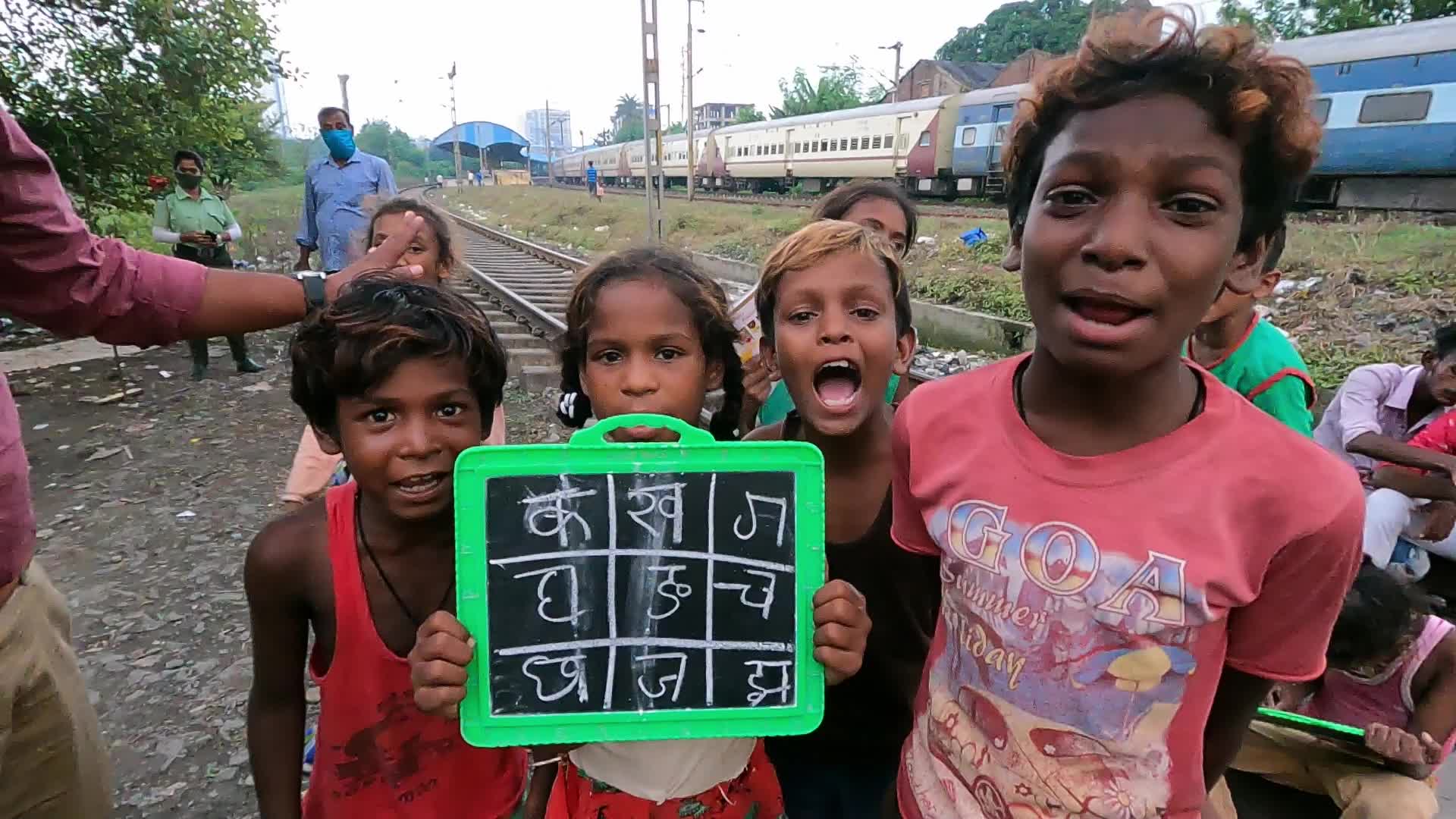 Cop lessons bring cheer to kids of the slum area