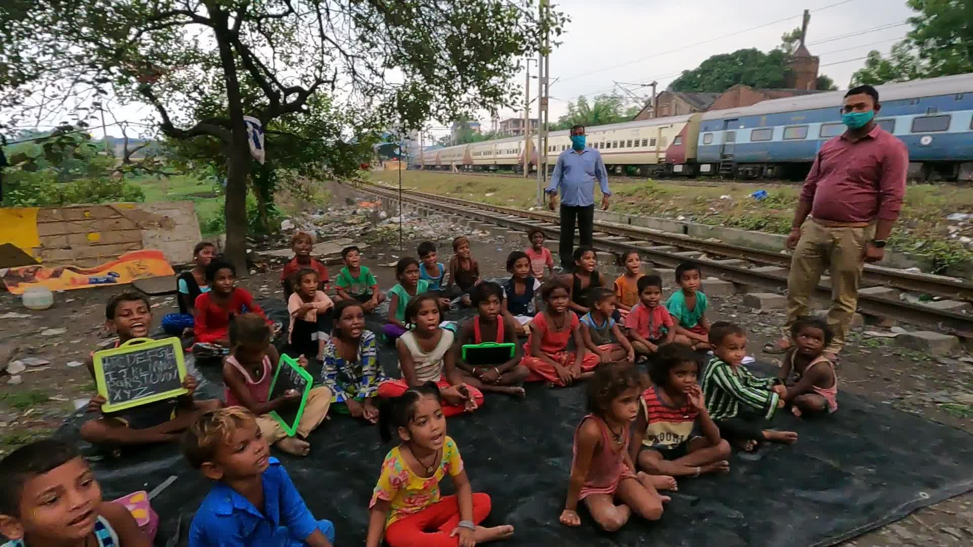 Cop lessons bring cheer to kids of the slum area