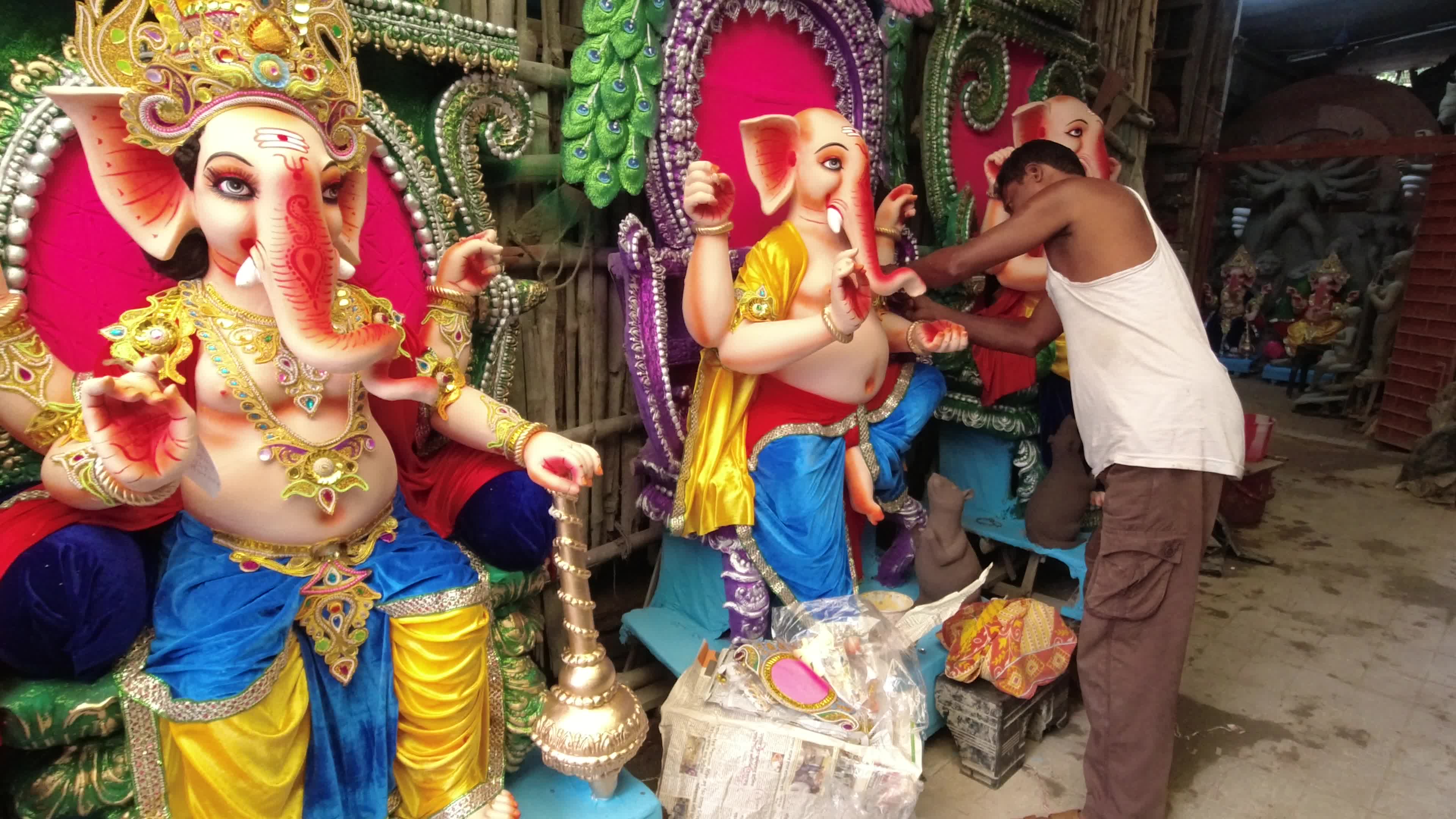 Ganesh Chaturthi preparation in Kolkata