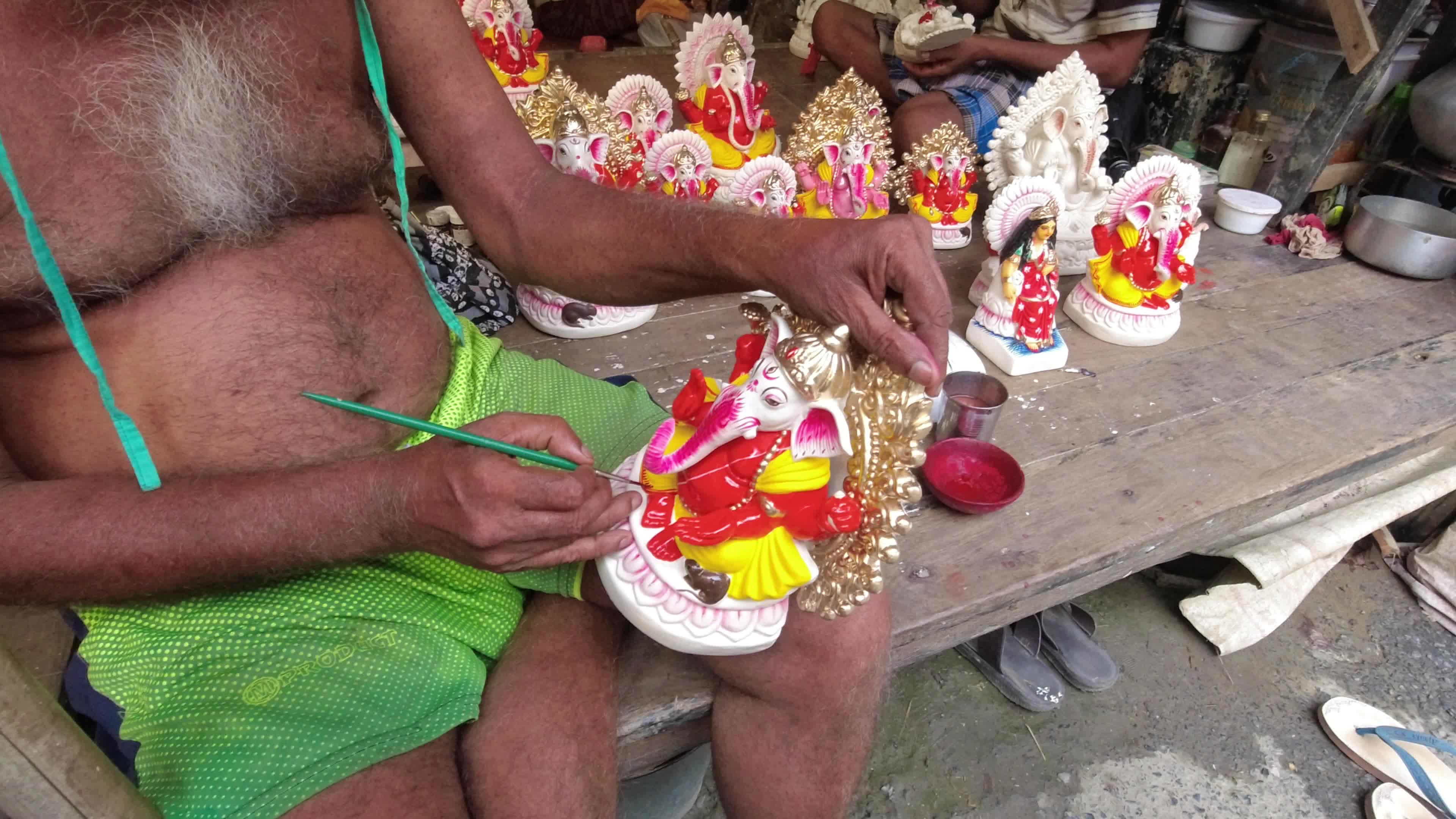 Ganesh Chaturthi preparation in Kolkata