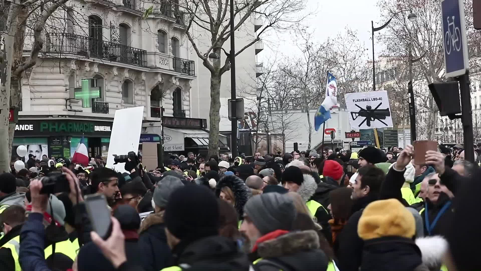 "Yellow Vests" Protest In Paris