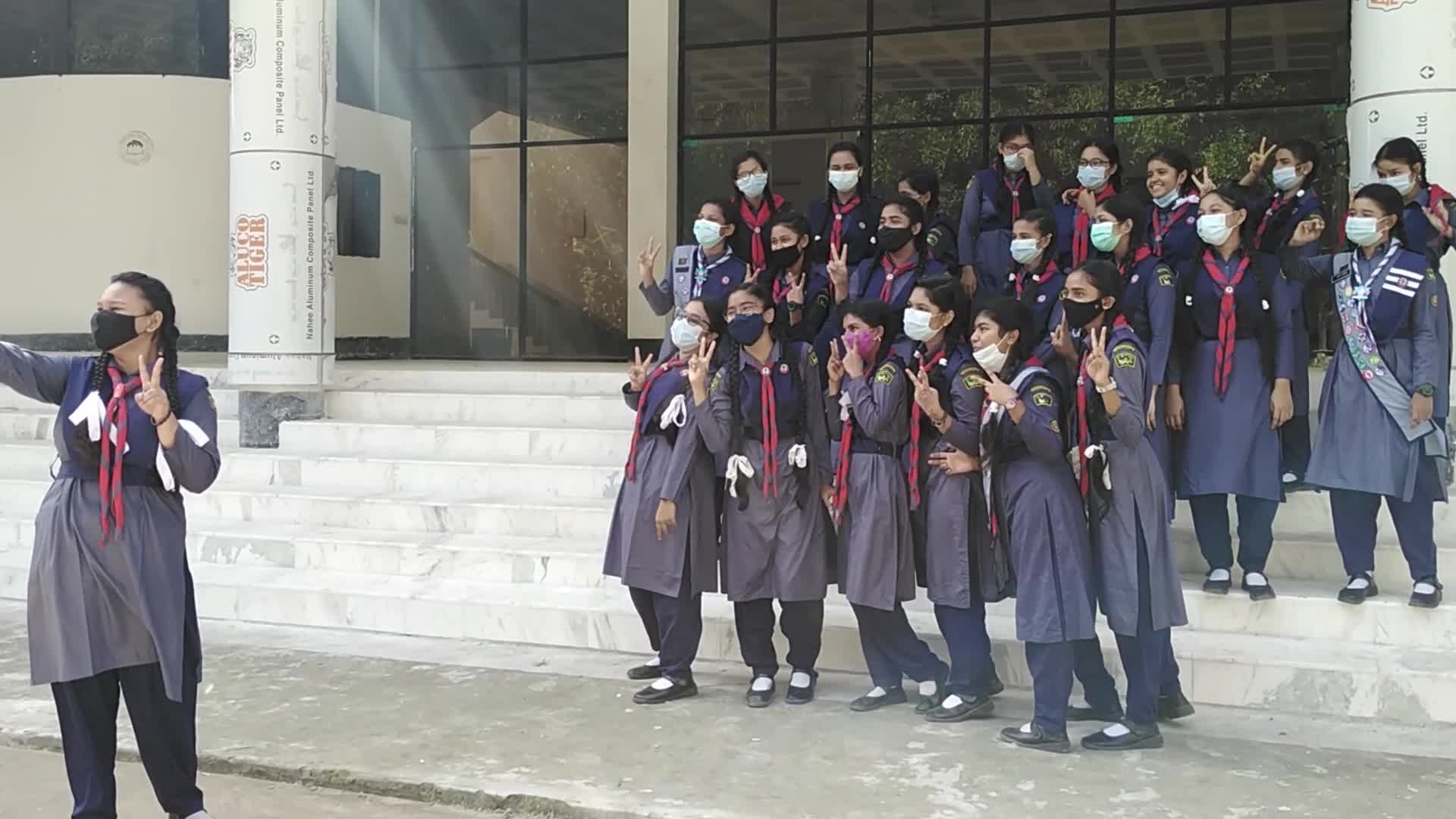 Bangladesh Schools Reopen After 18-Month COVID Shutdown