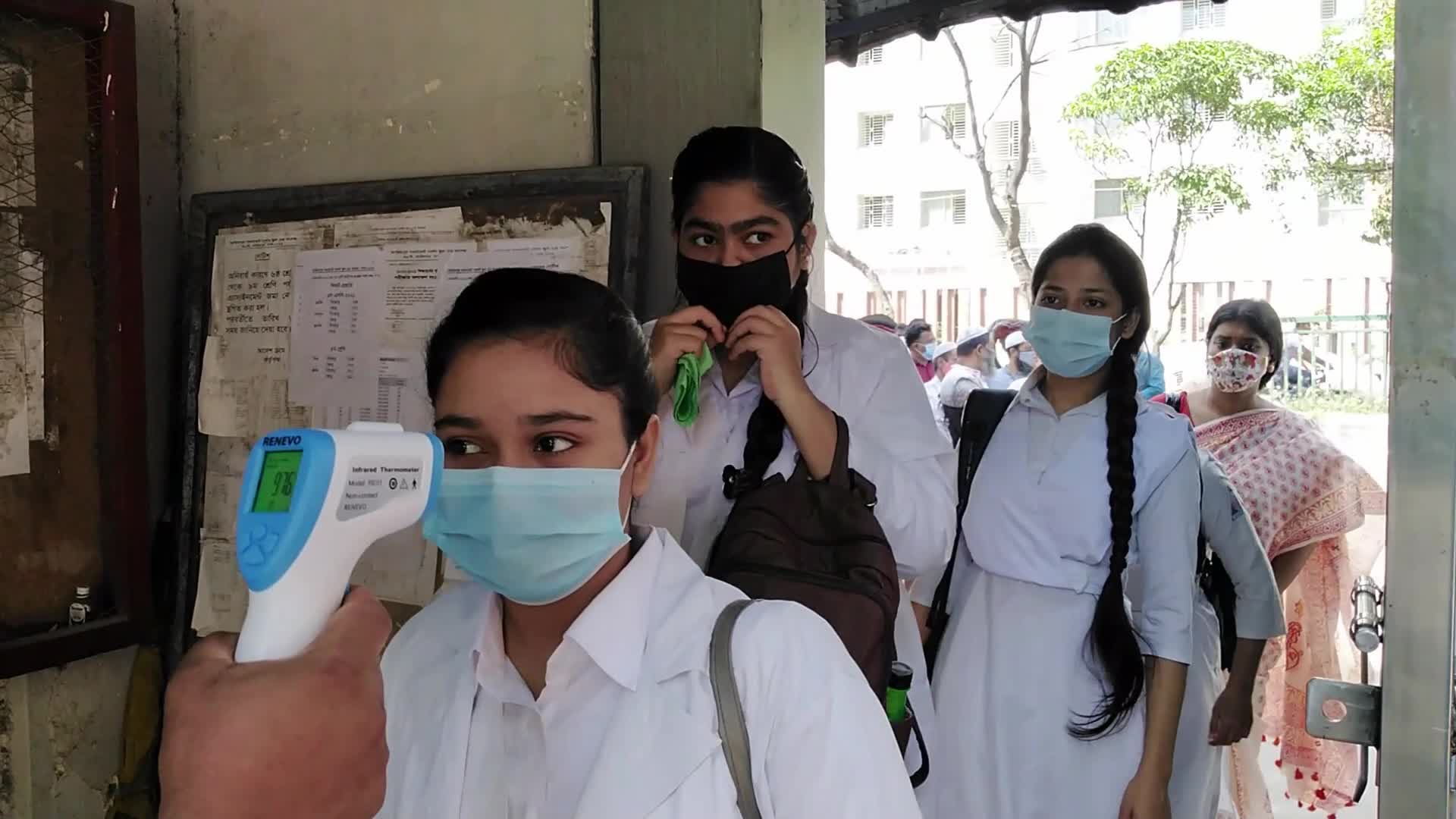 Bangladesh Schools Reopen After 18-Month COVID Shutdown