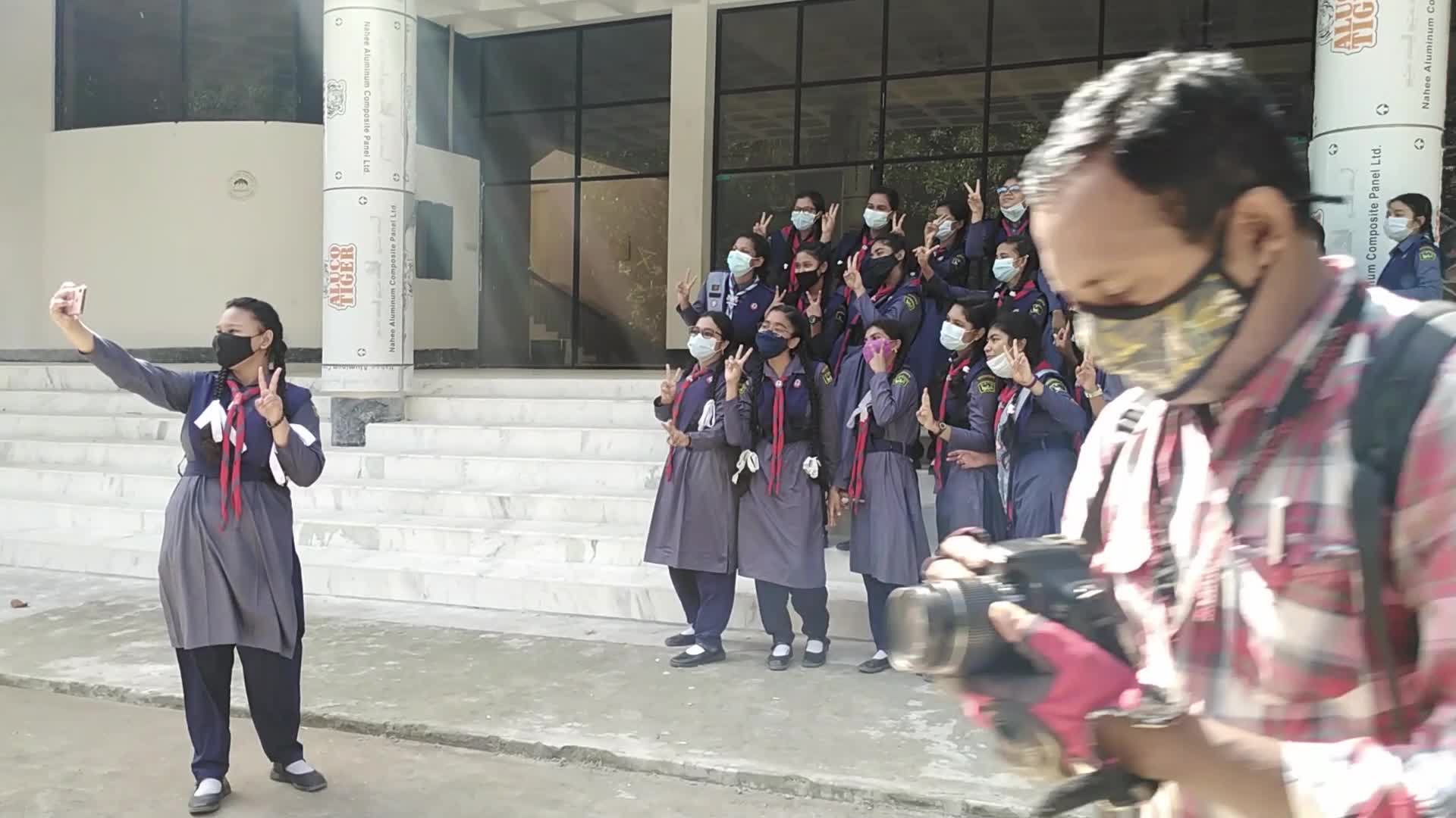 Bangladesh Schools Reopen After 18-Month COVID Shutdown