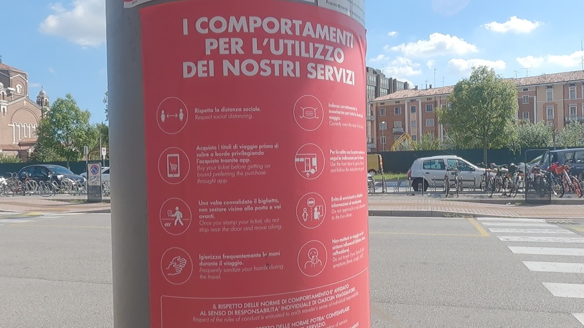 A sign at the Padua station explaining the rules of conduct on the vehicles in Padua