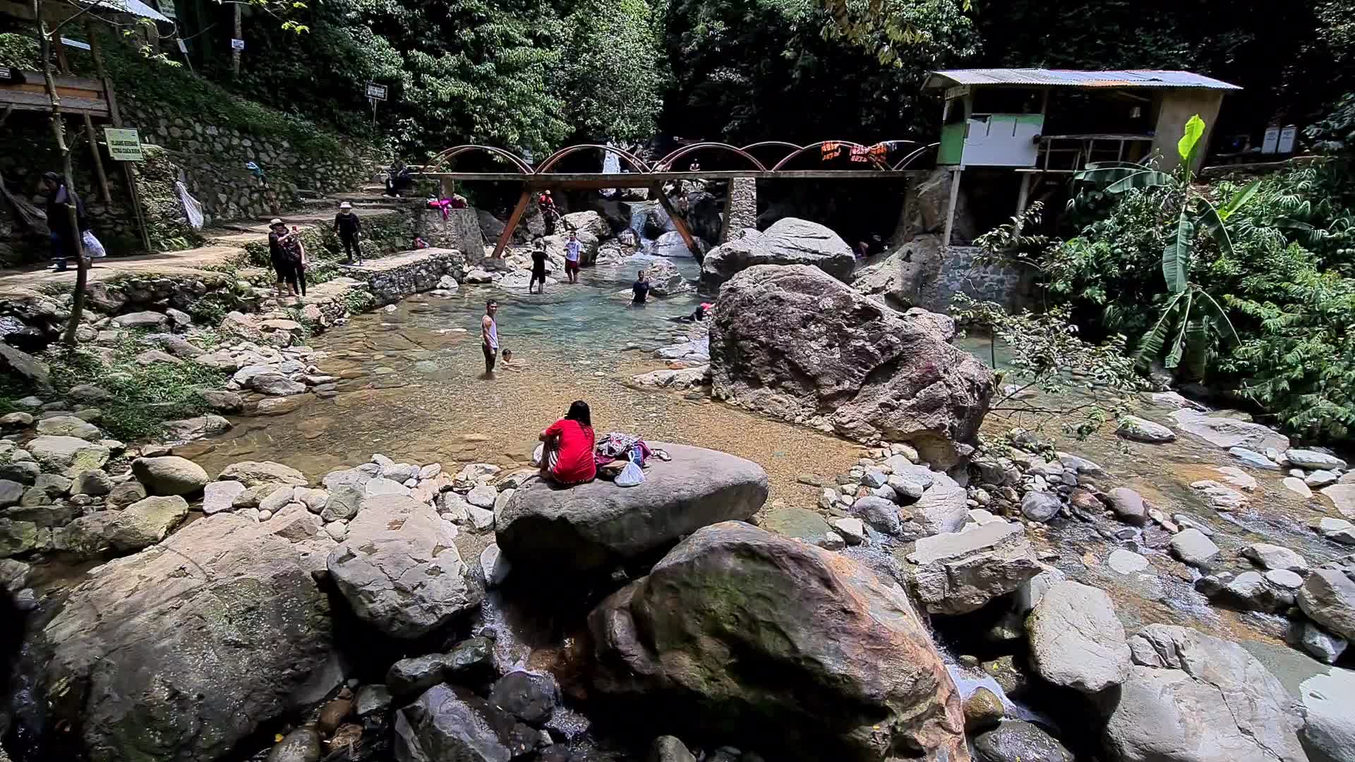 Tourist attractions in Indonesia reopened to the public amid declining daily COVID-19 cases