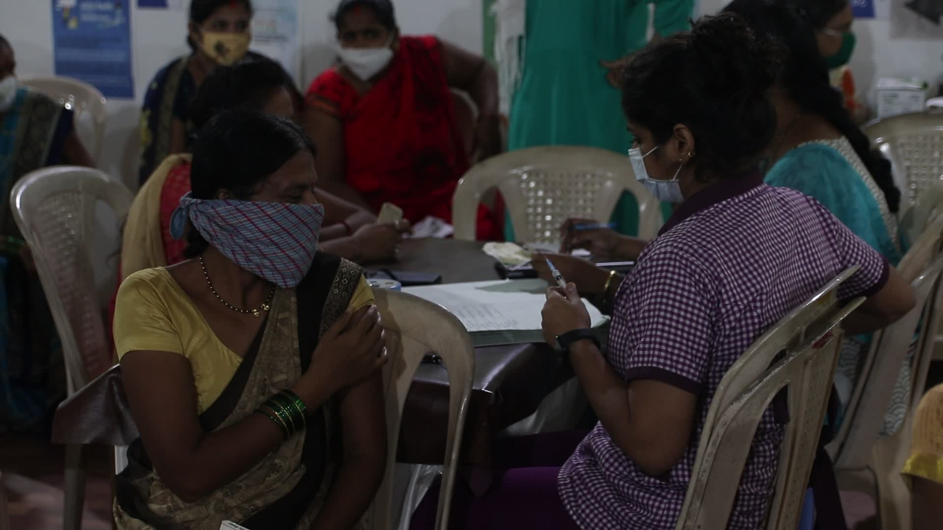 Coronavirus vaccination in Mumbai, India