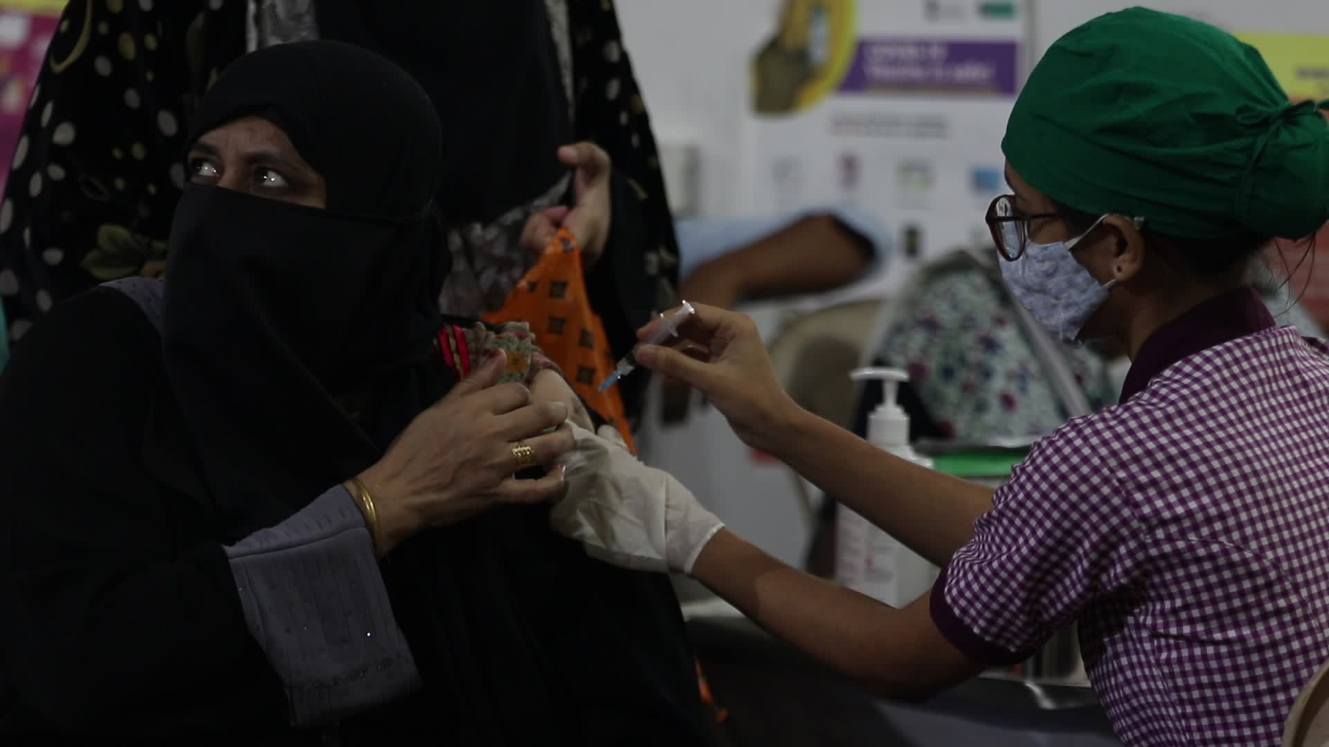 Coronavirus vaccination in Mumbai, India