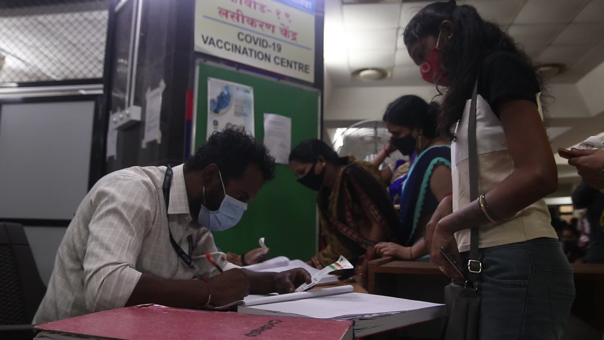 Coronavirus vaccination in Mumbai, India