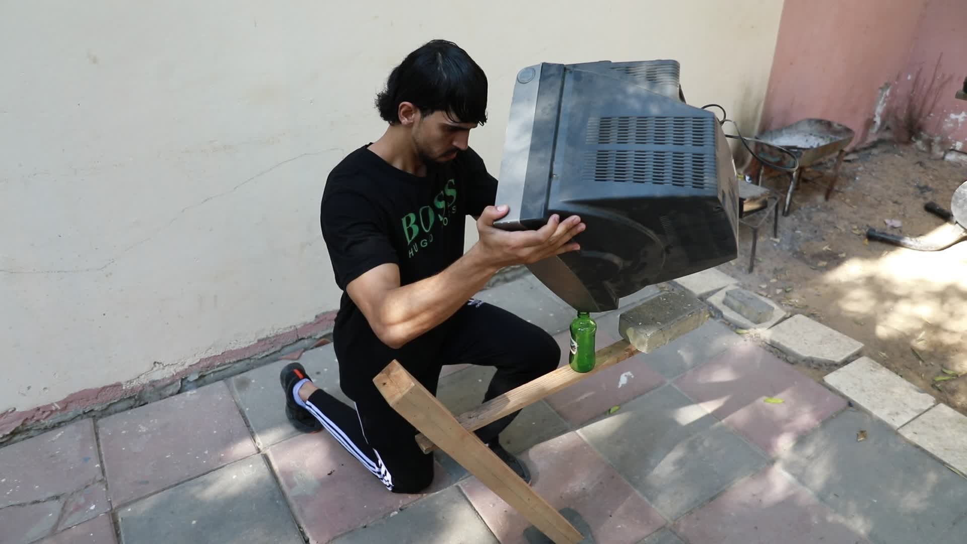 Art of balance in Beit Hanun in Gaza Strip