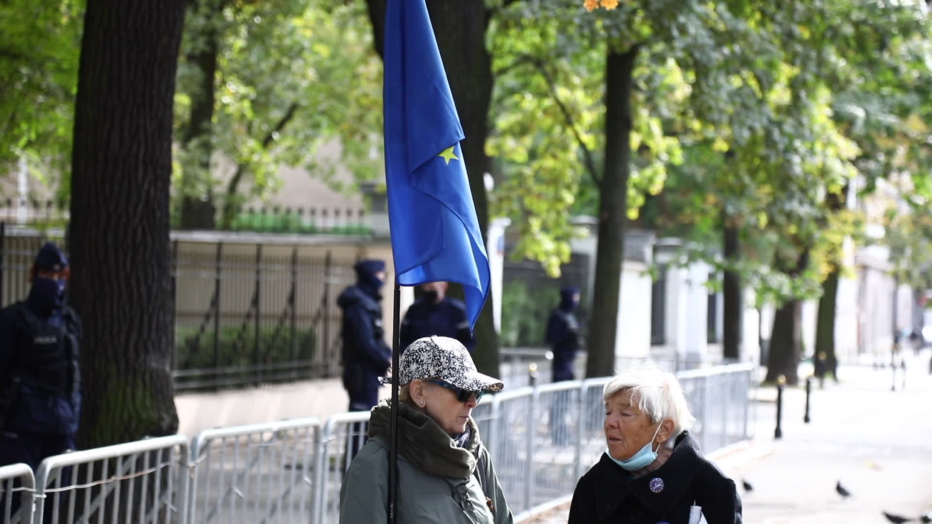 Rally at Constitutional Tribunal in Warsaw over primacy of EU law