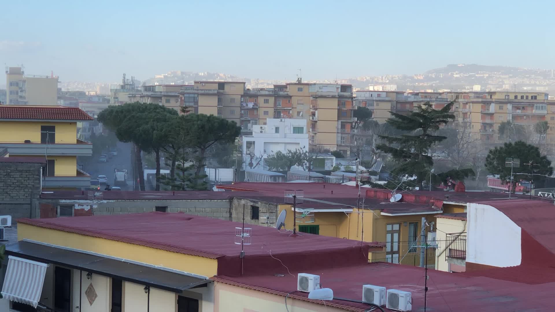 Wind and snow in Naples