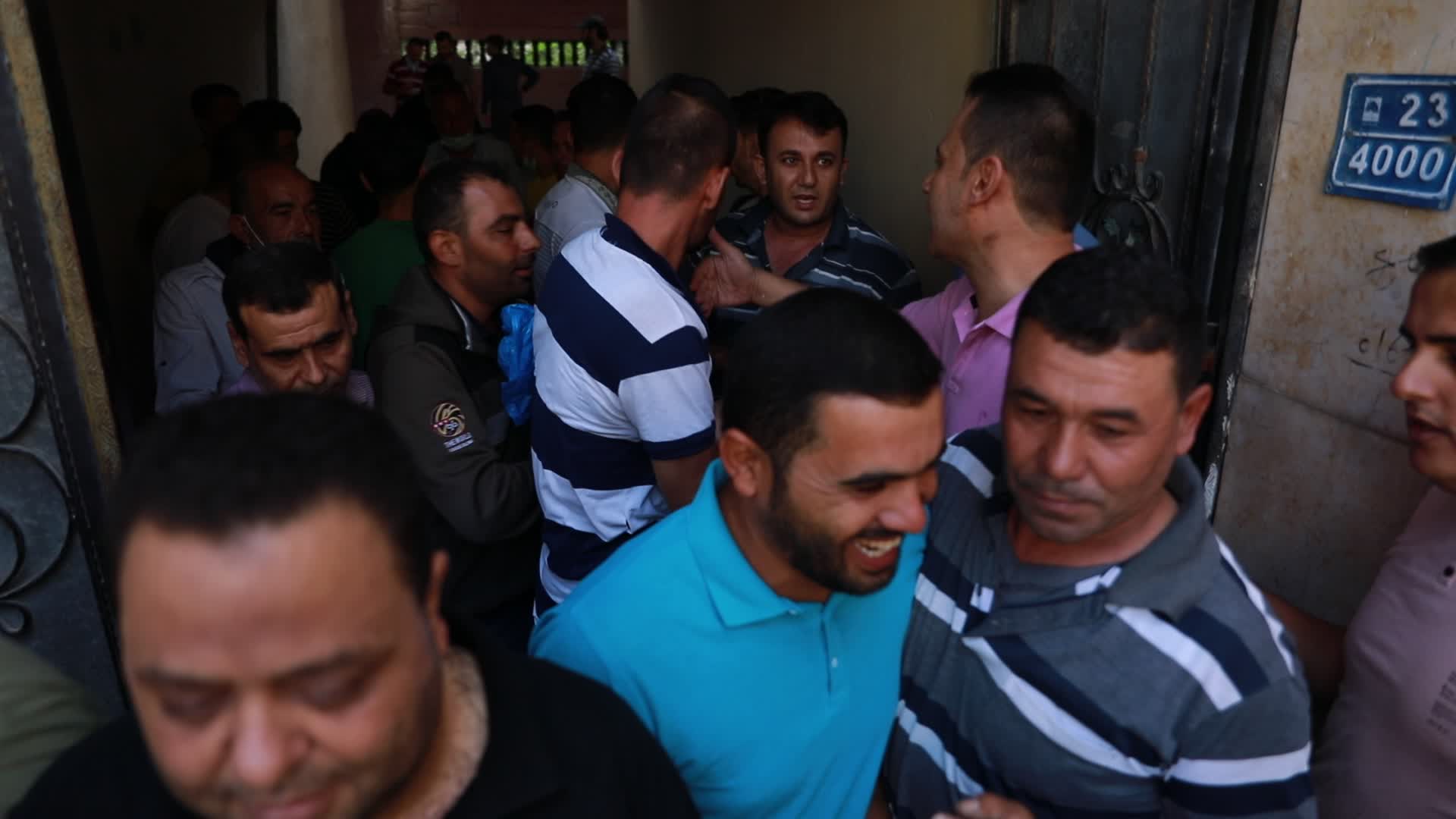 Tens of thousands in Gaza line up for Israeli work permits