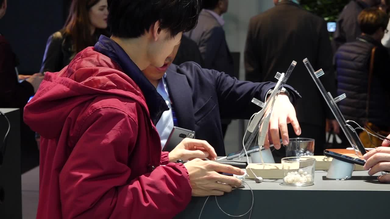 Mobile World Congress - Day 1