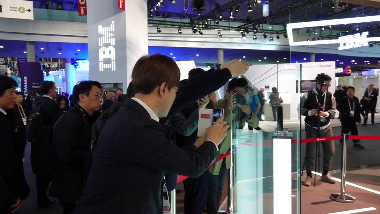 Mobile World Congress - Day 1