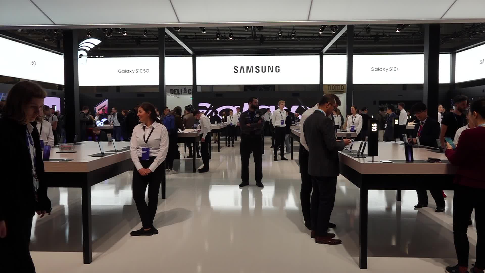 Mobile World Congress - Day 1