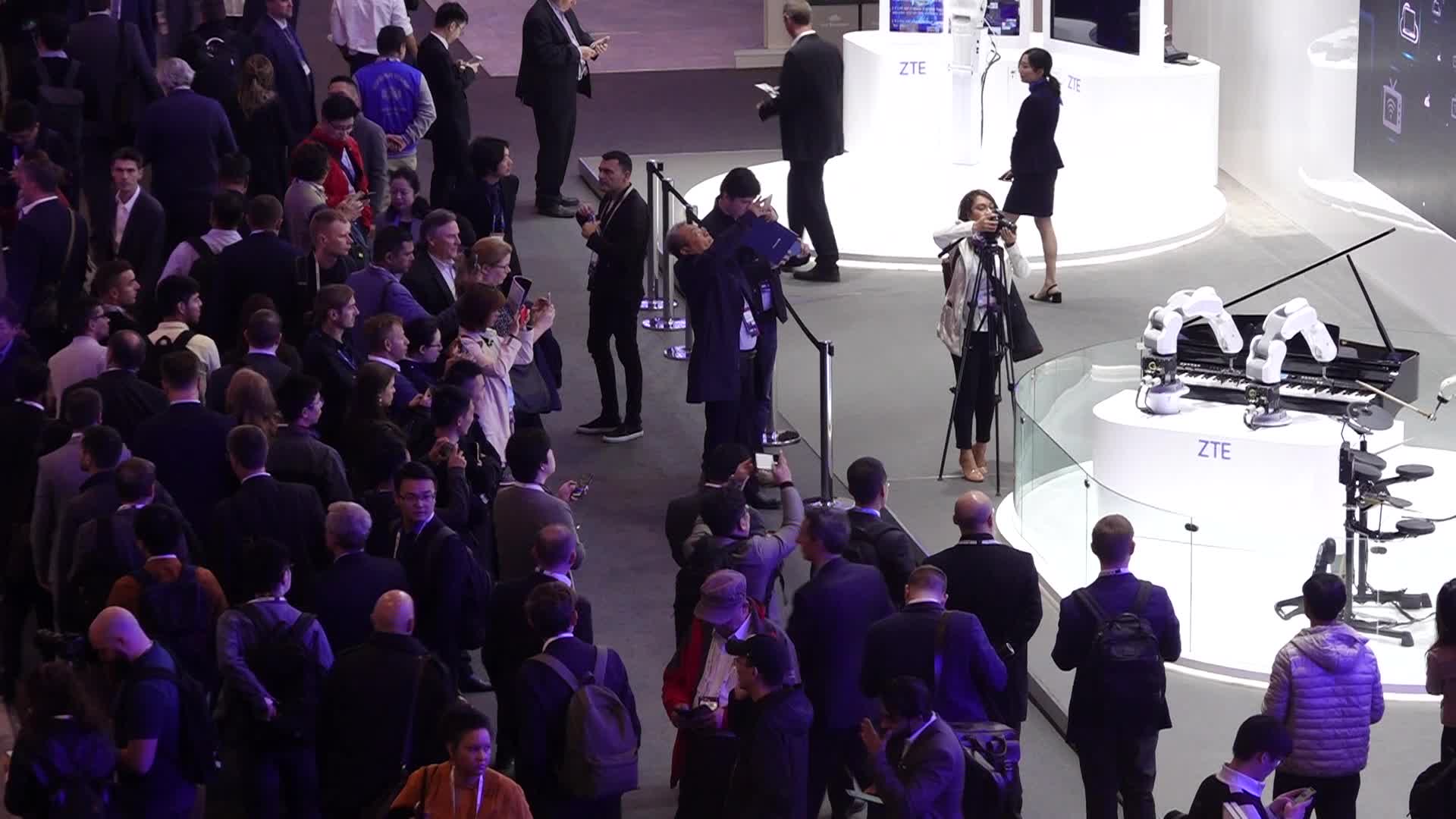 Mobile World Congress - Day 1
