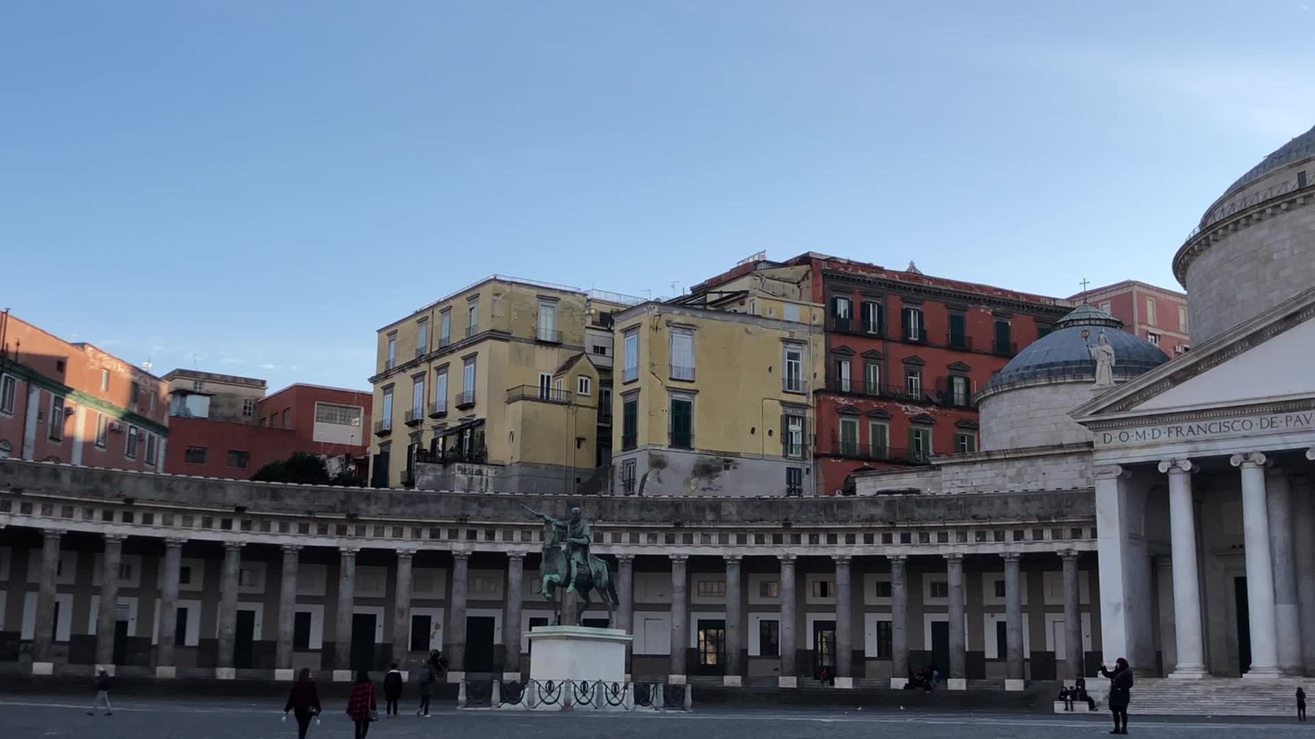 Daily Life In Naples