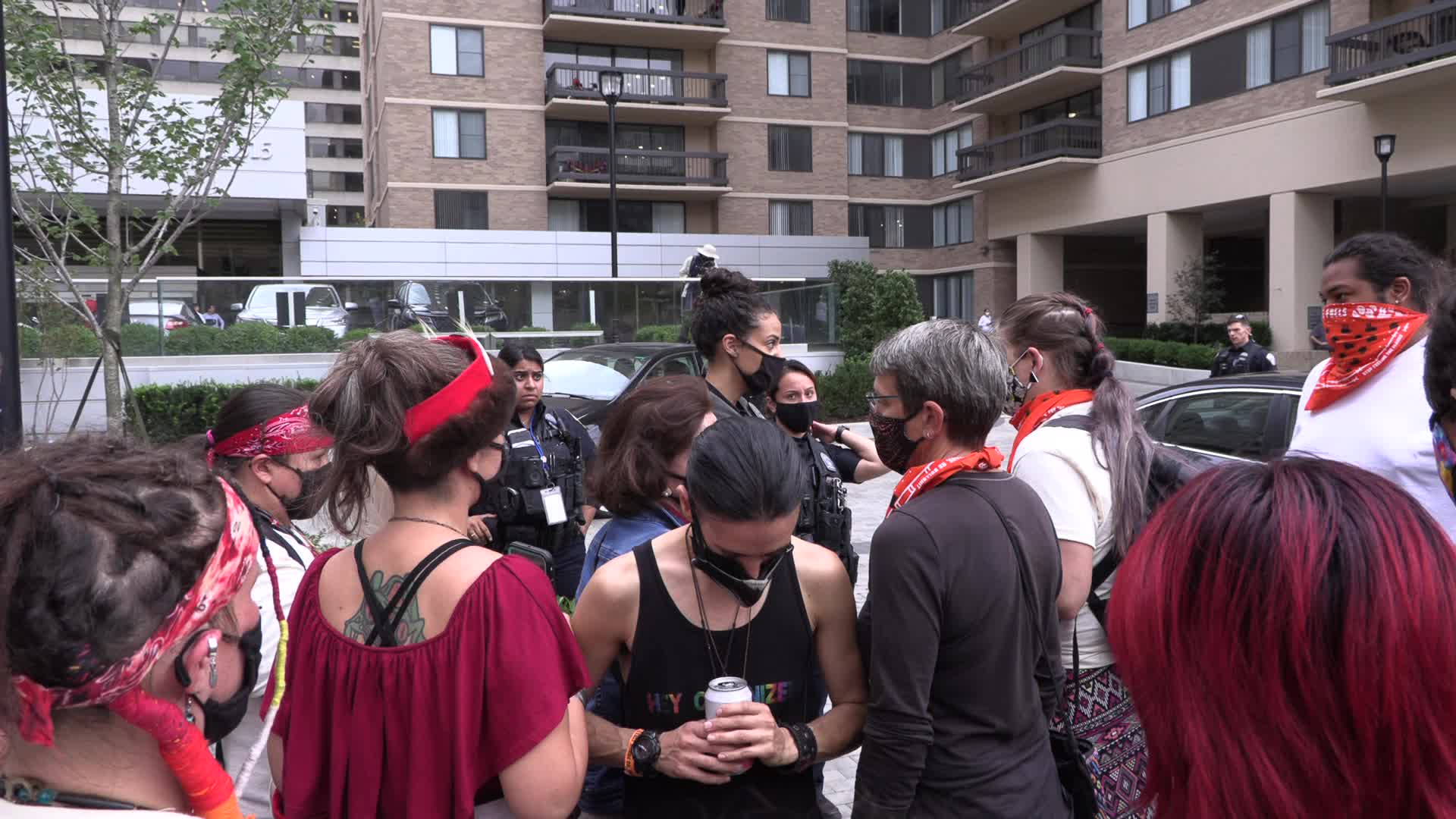 Virginia: Climate activists confront Jaime Pinkham 