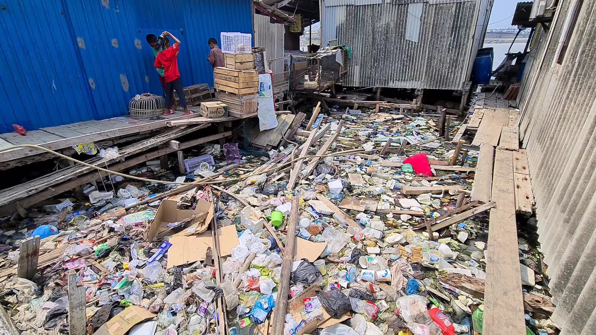 Jakarta is in danger of sinking