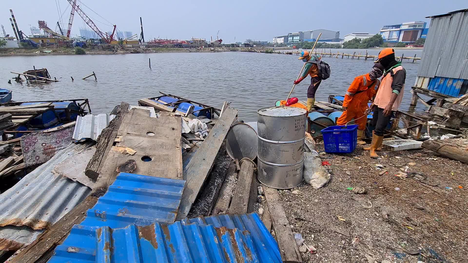 Jakarta is in danger of sinking