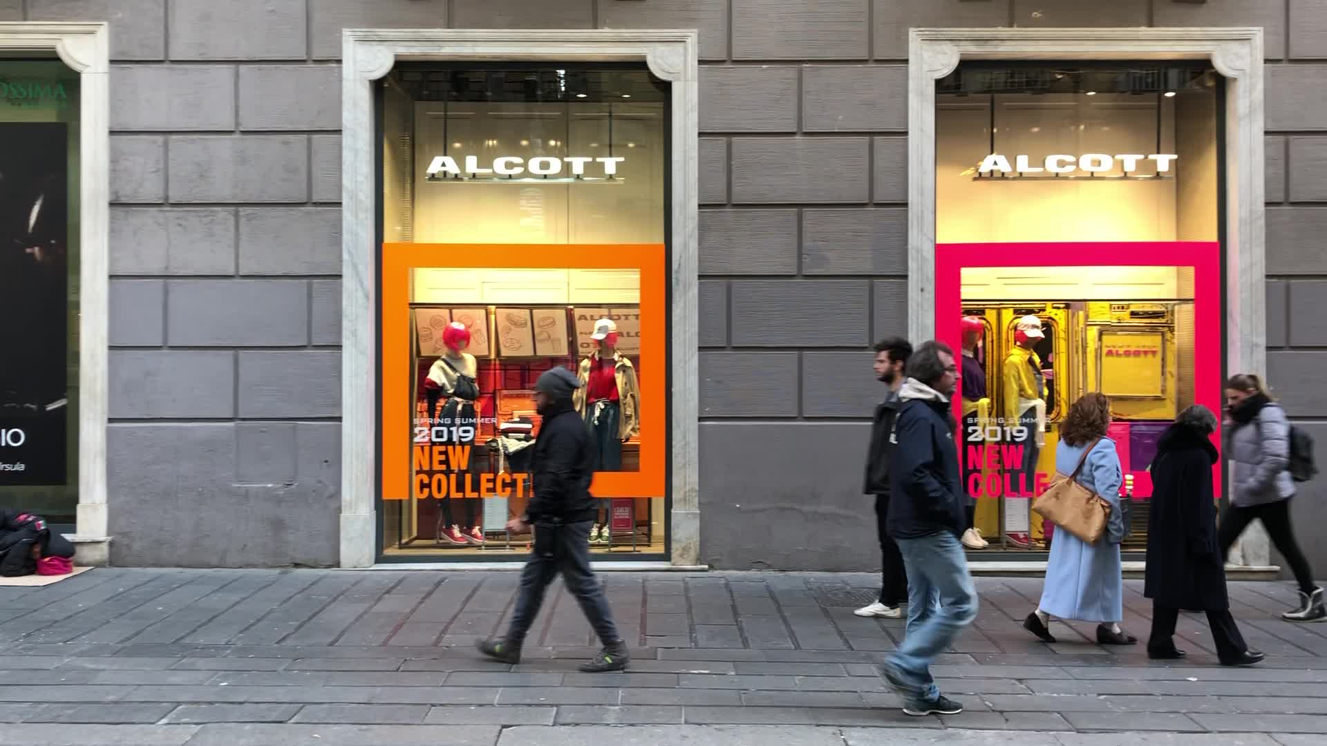 Daily Life In Naples