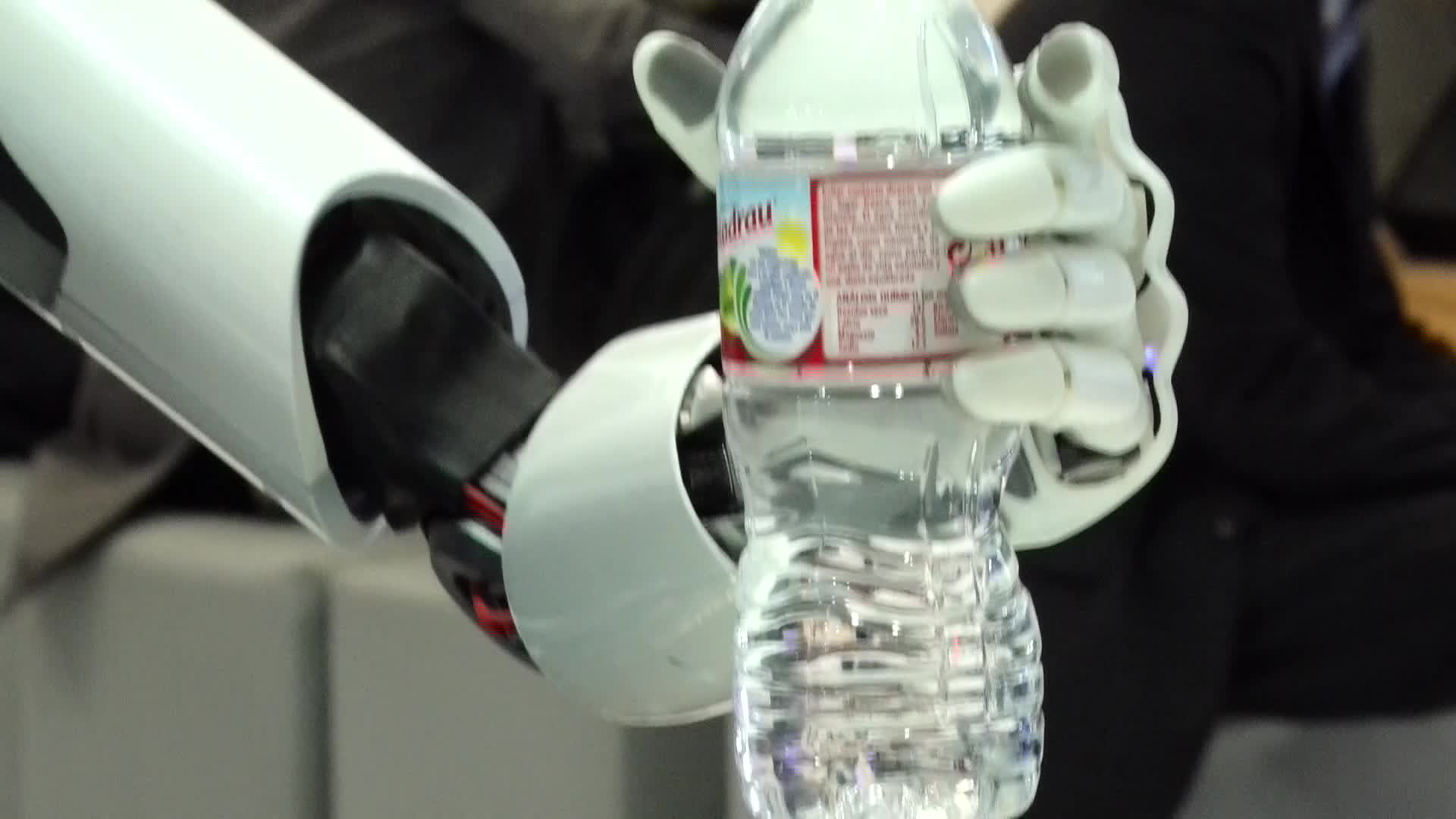 Barcelona: robots interact with humans at the Mobile World Congress